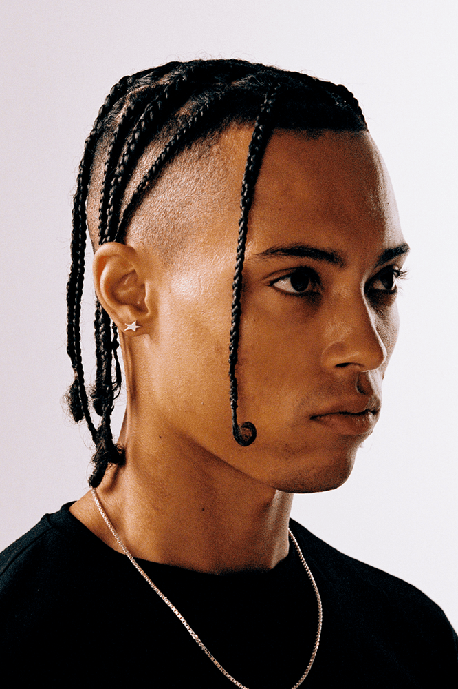 STAR STUD EARRINGS / SIL