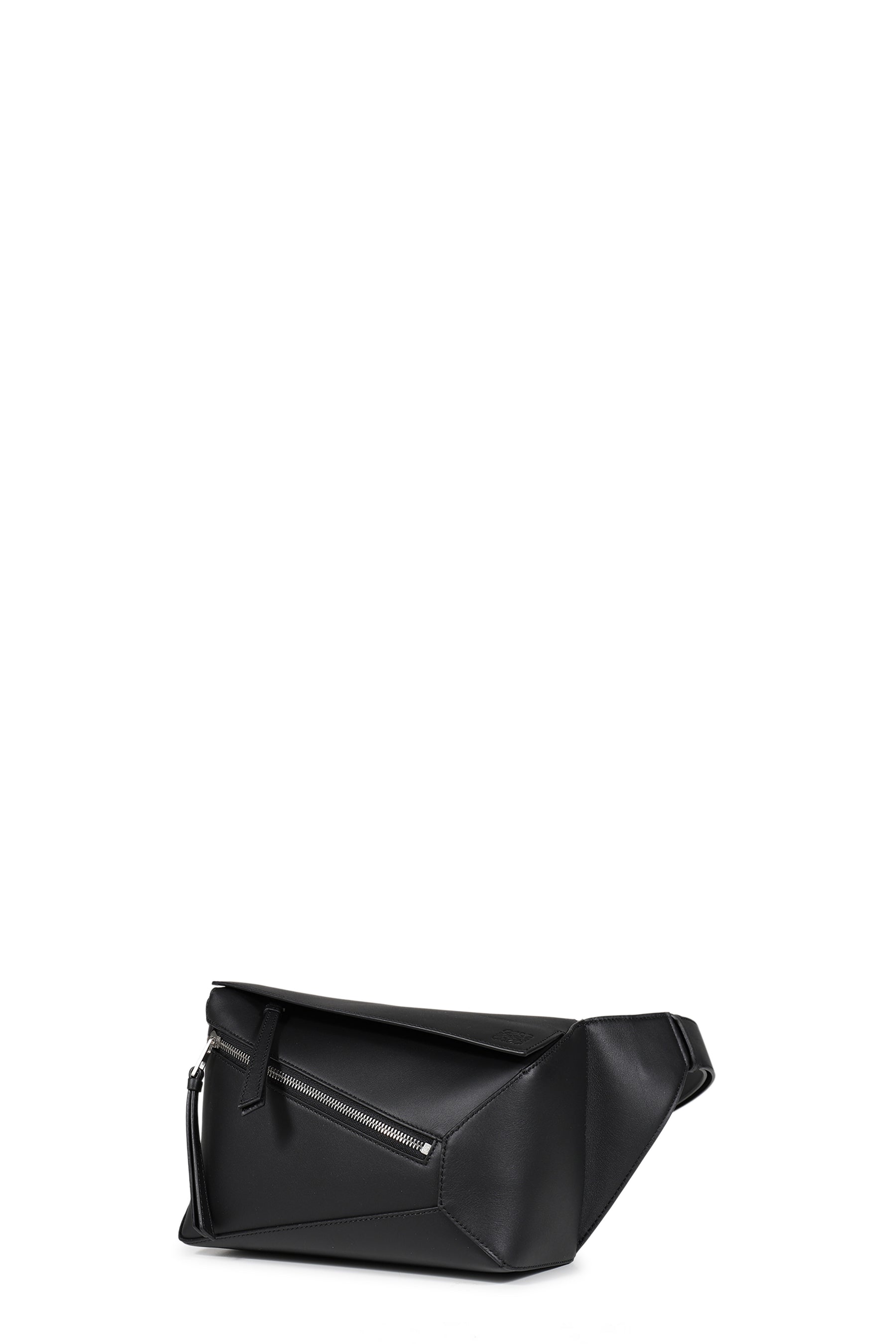 Reee@ ロエベ ボディバッグ LOEWE（ロエベ） 25SSモデル レディース MINI CAMERA CROSSBODY カメラ