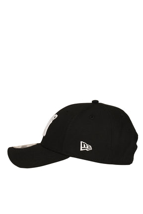 X NEWERA YANKEES CAP / BLK
