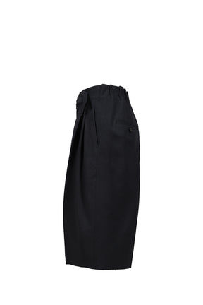 HOLIDAY SHORTS / BLACK
