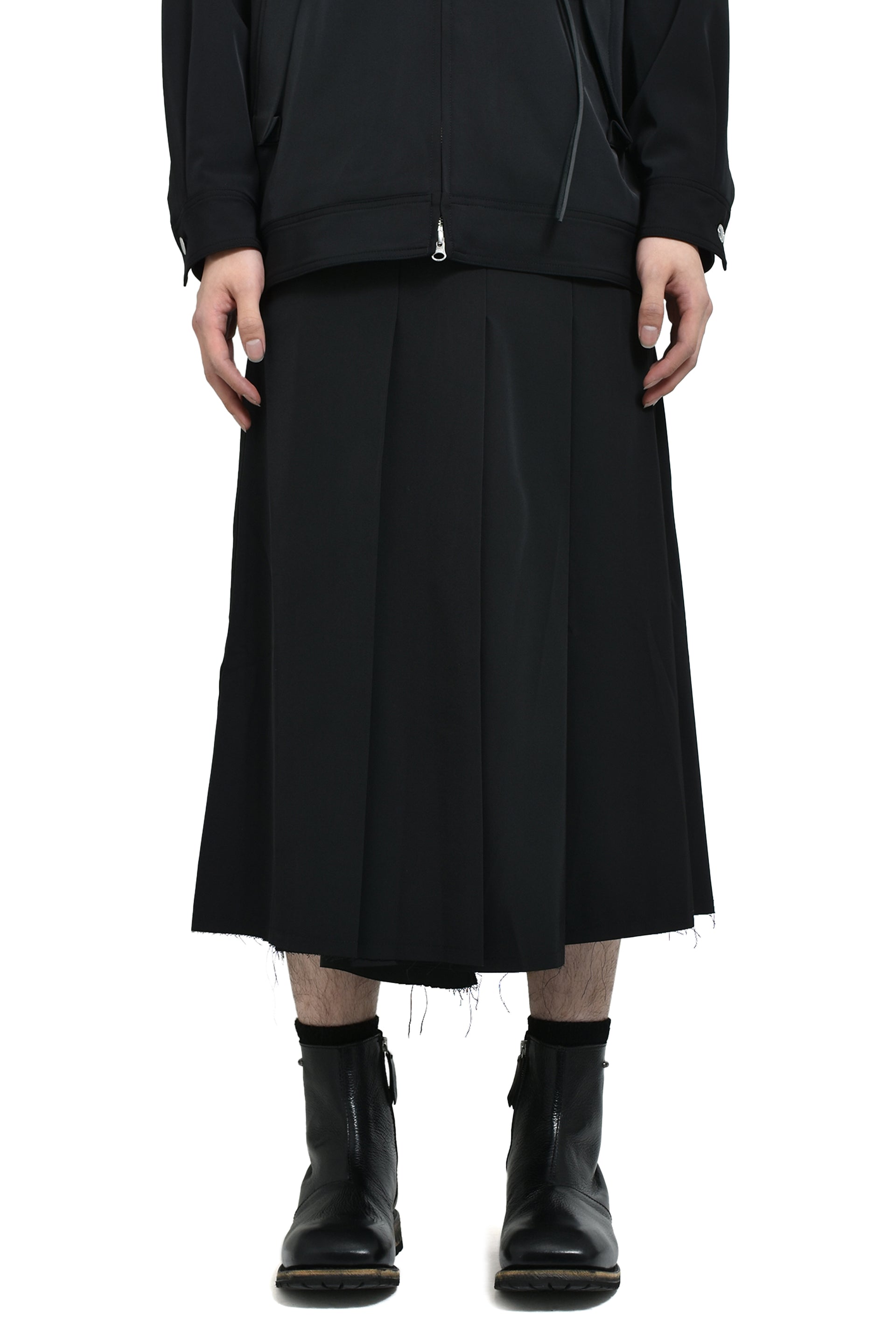 PLEATED SKIRT / BLK