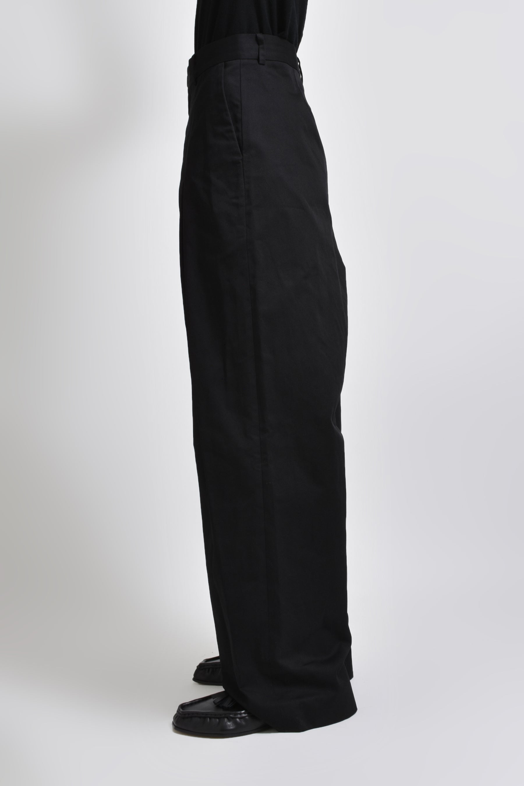 LOW CROTCH TROUSERS / BLK