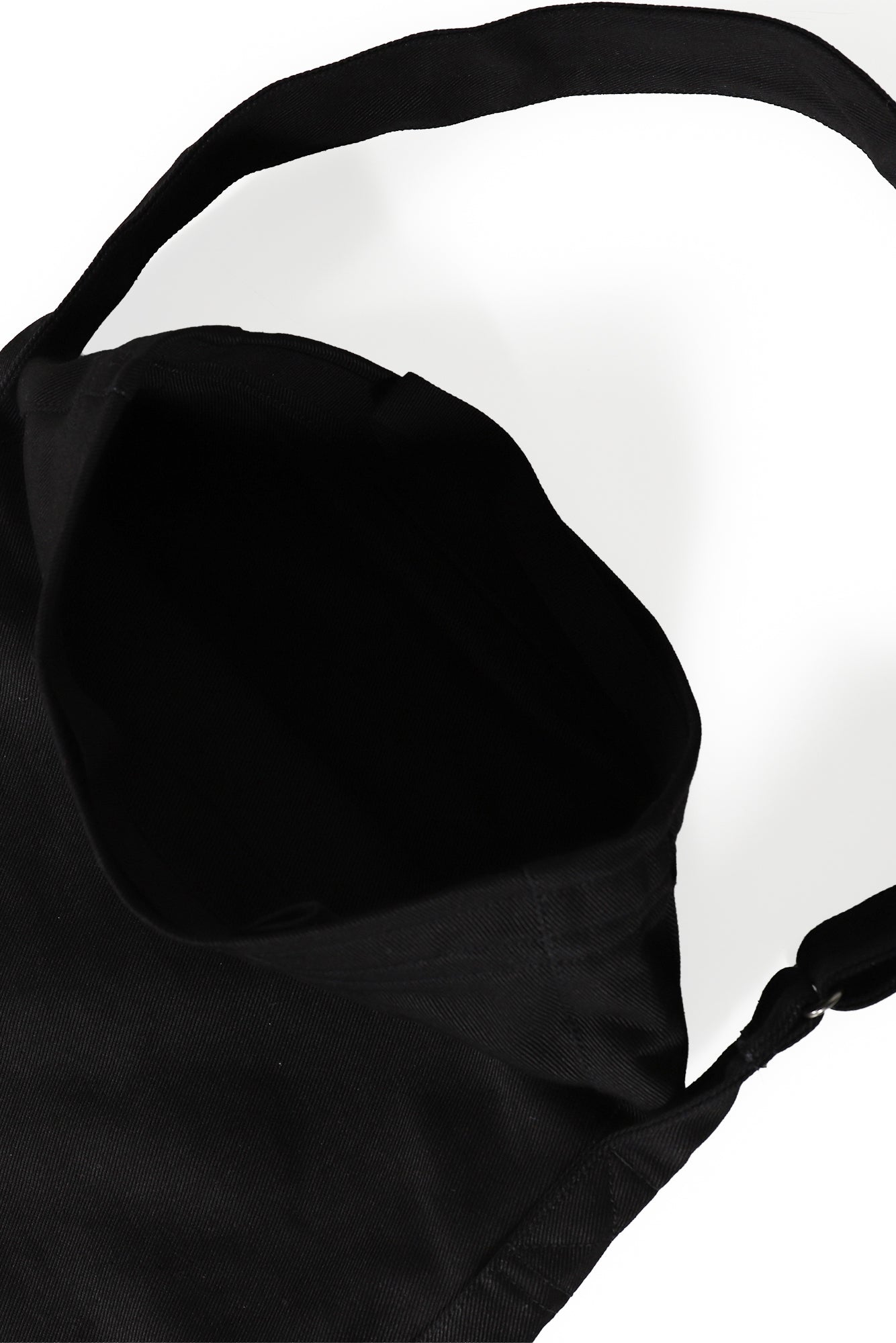 SLING BAG / WASHED BLK DENIM