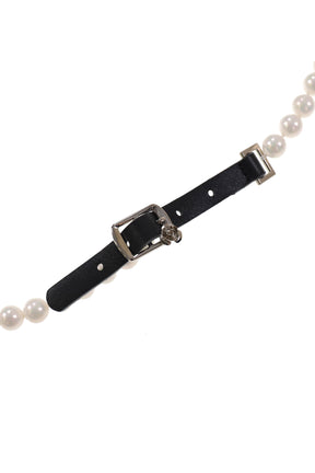 PEARL LEATHER NECKLACE / WHT