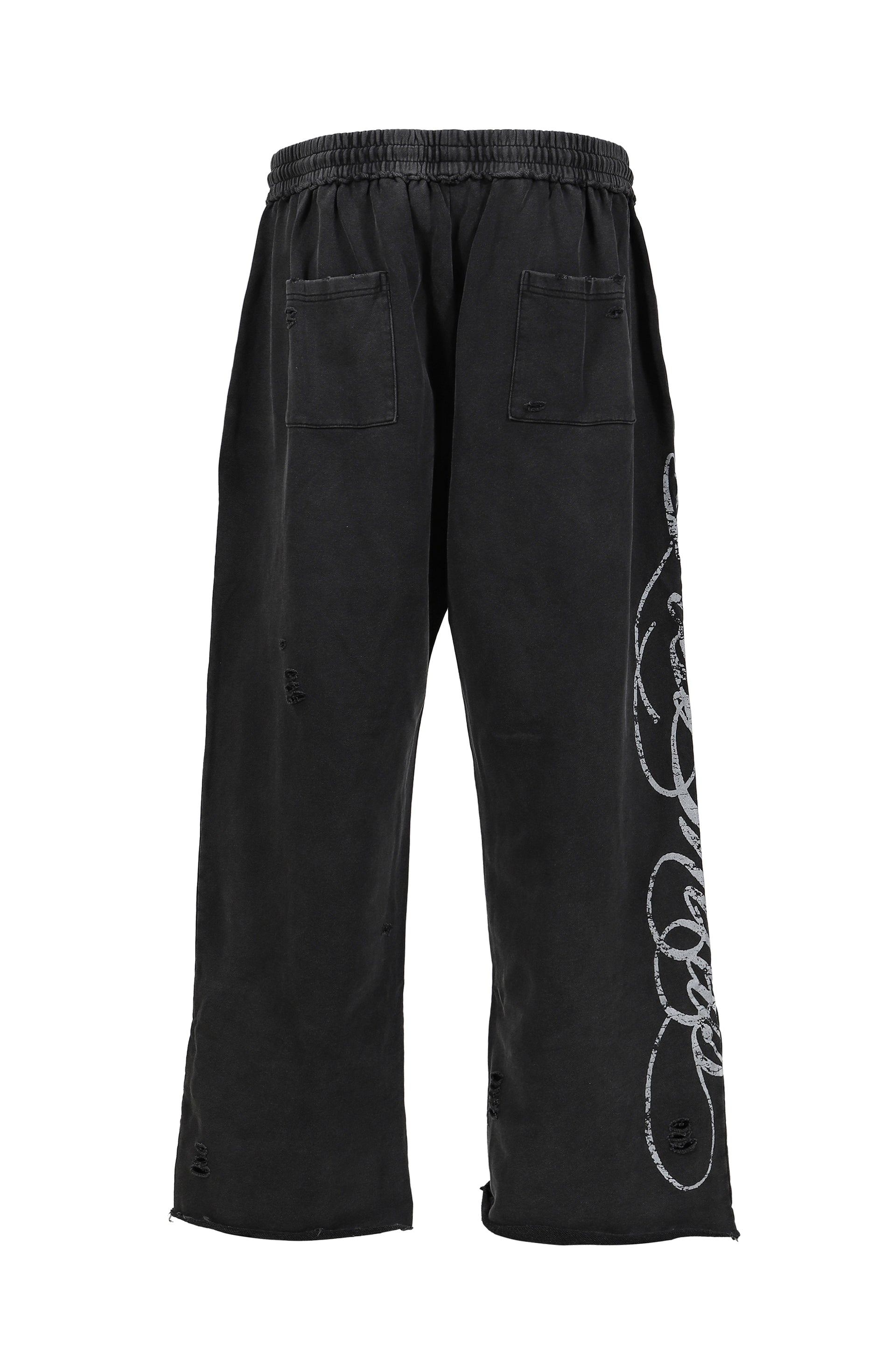 DISTRESSED SCRIPT SWEATPANT / BLK