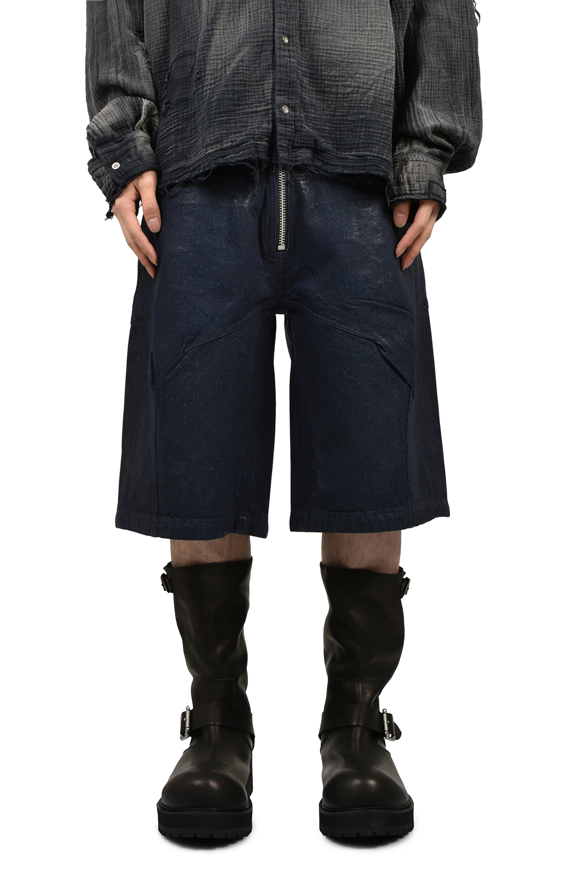 FRONT ZIP SHORTS  / WAXED RAW INDIGO