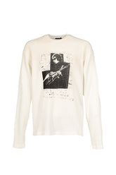 EMIL RELAX FIT BOXY T-SHIRT WITH "THE NIGHT WHISPERS" PRINT / WHT