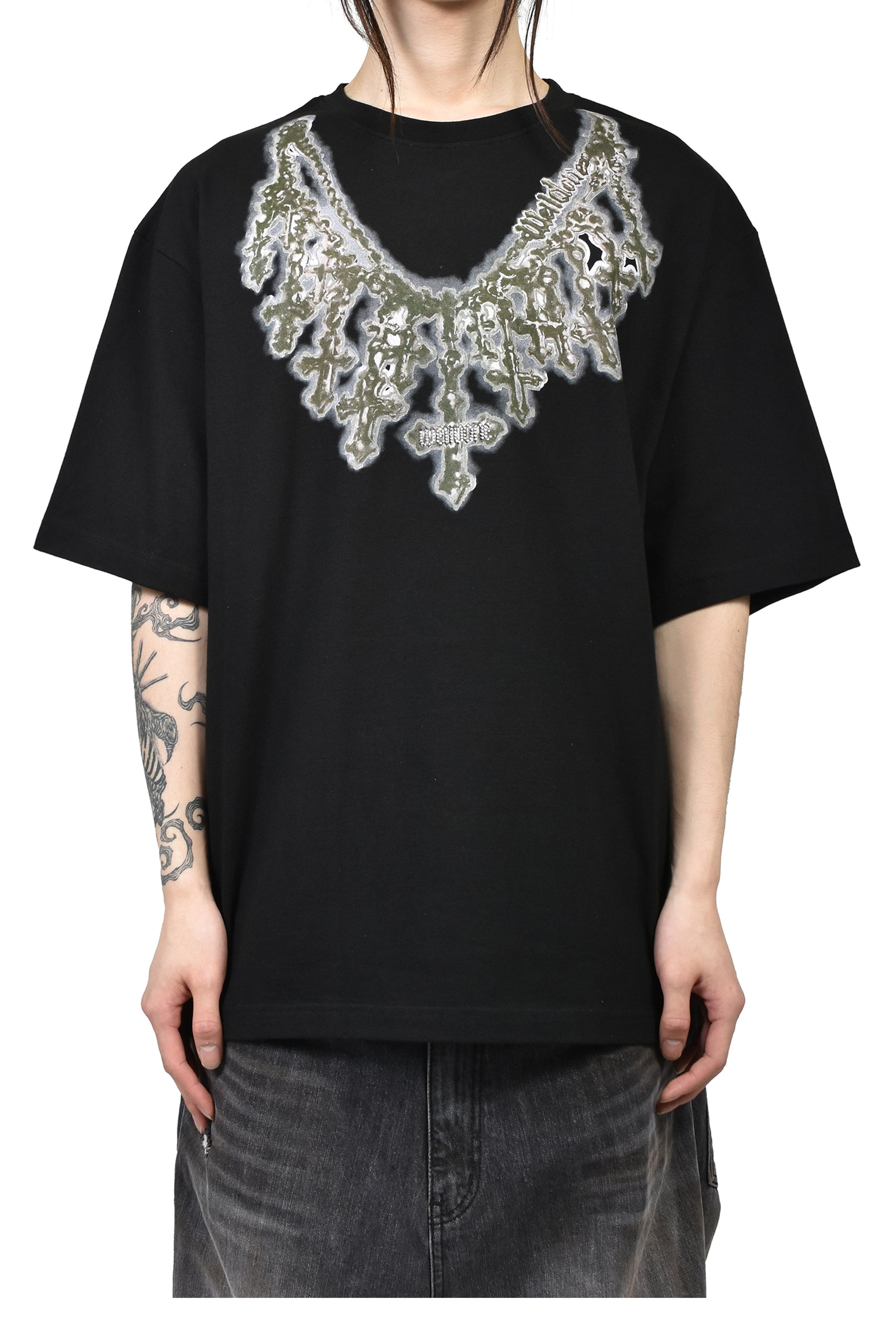 CROSS NECKLACE T-SHIRT / BLK