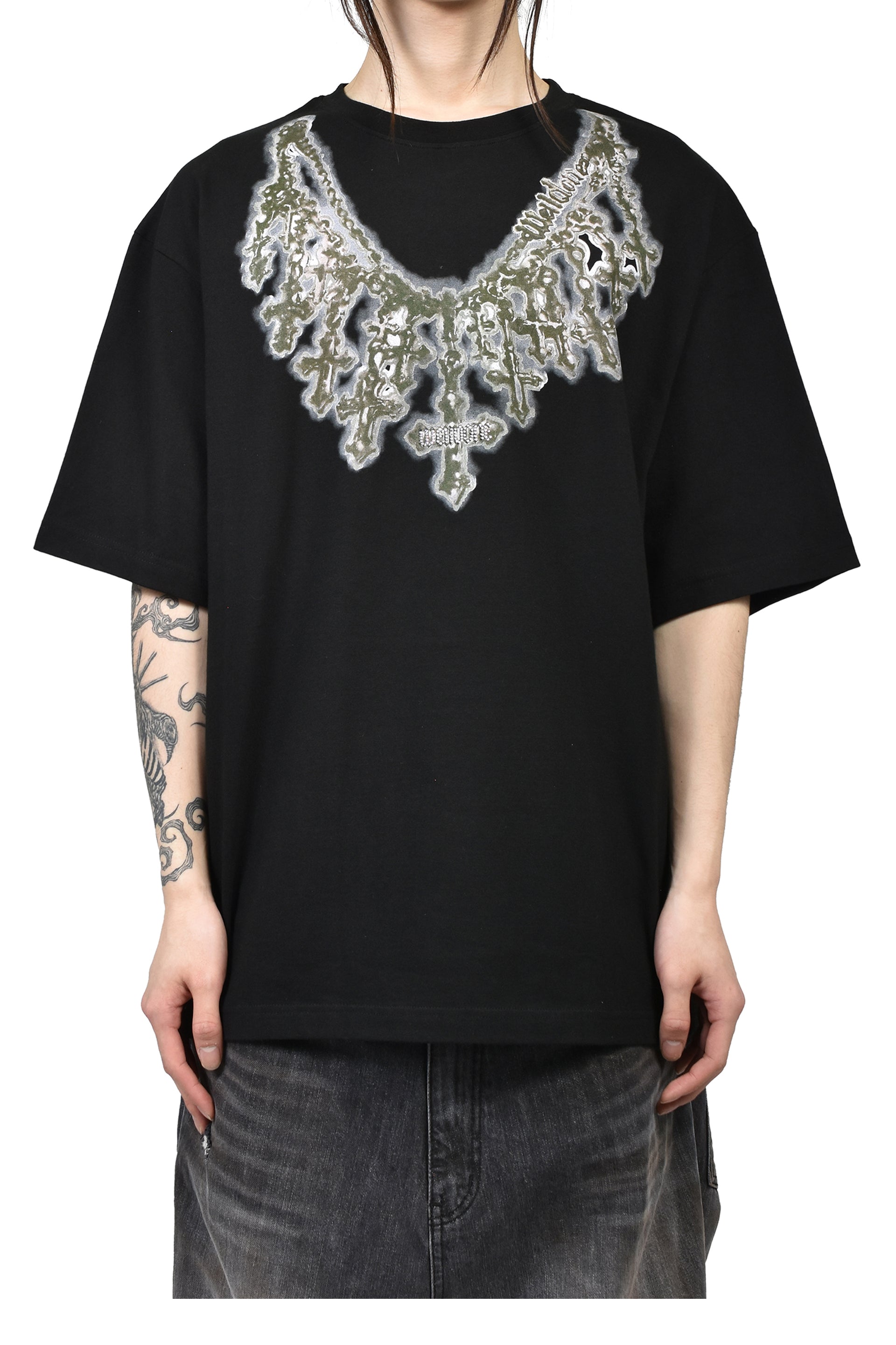 CROSS NECKLACE T-SHIRT / BLK