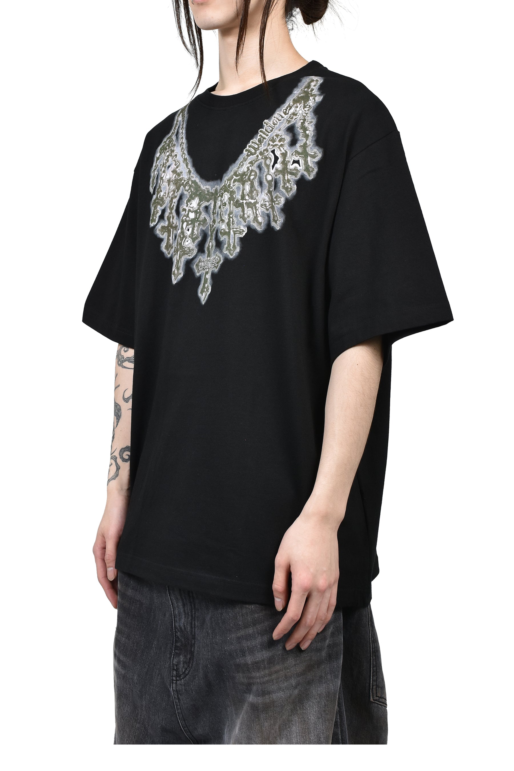 CROSS NECKLACE T-SHIRT / BLK