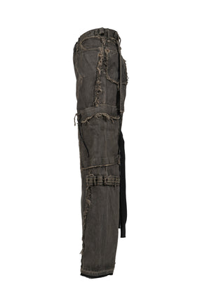 CUT OFF SLASH SEAM TWIST CARGO JEANS / DUST GRY