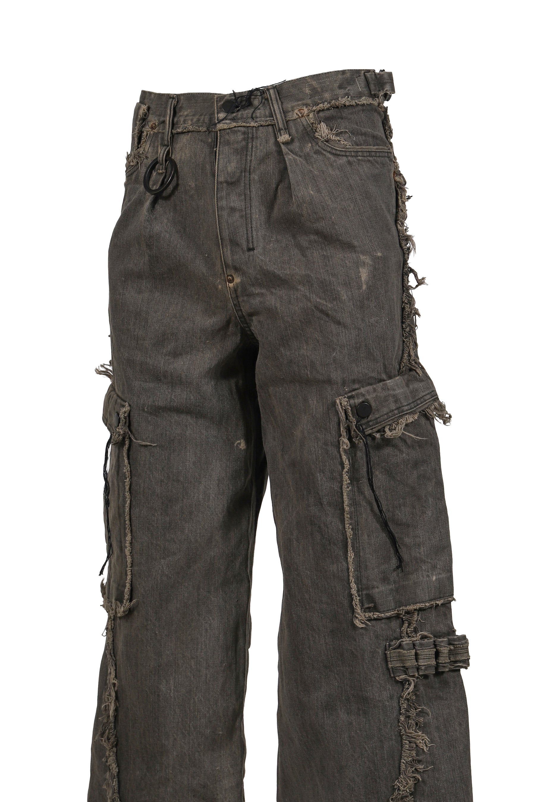 CUT OFF SLASH SEAM TWIST CARGO JEANS / DUST GRY