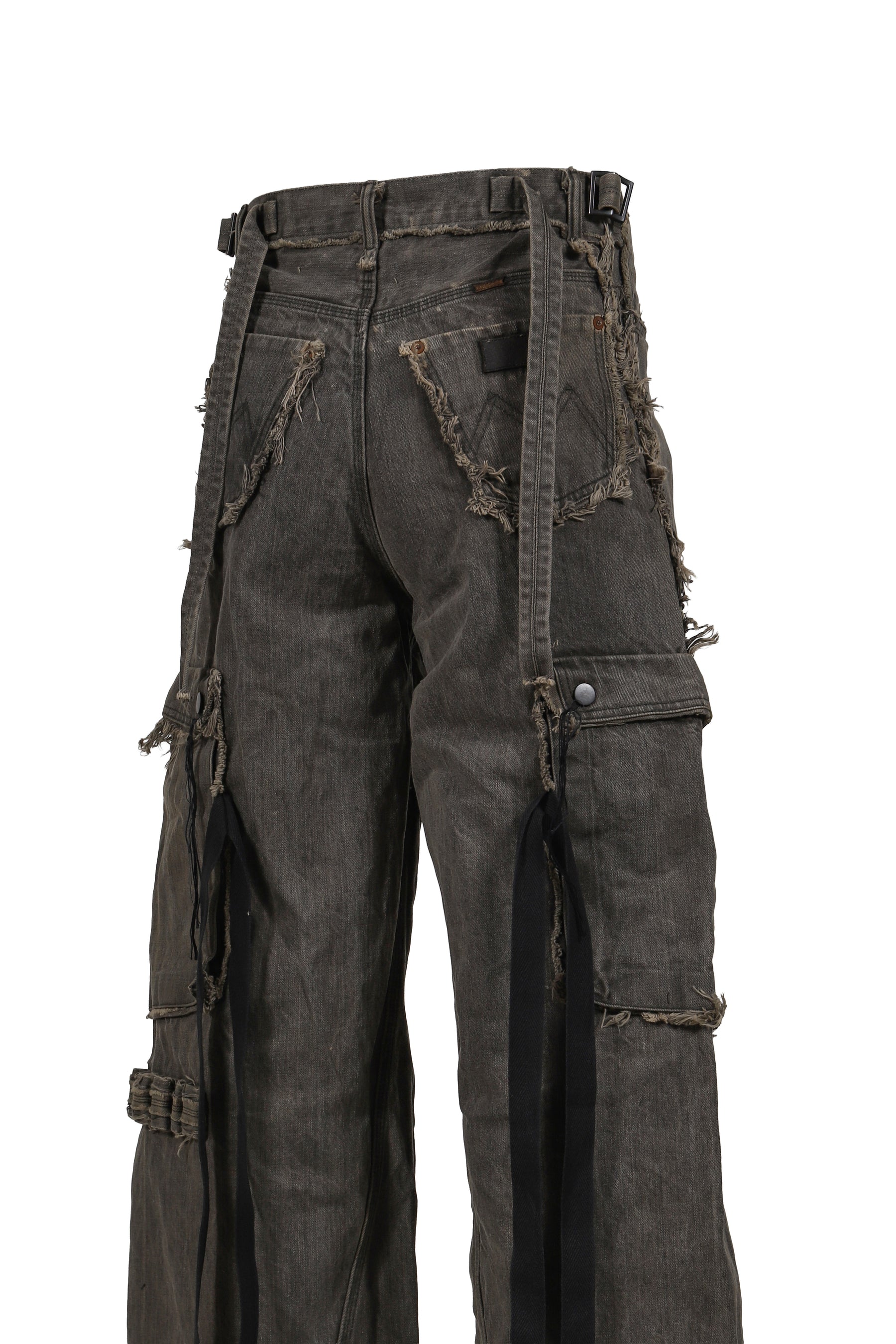 CUT OFF SLASH SEAM TWIST CARGO JEANS / DUST GRY