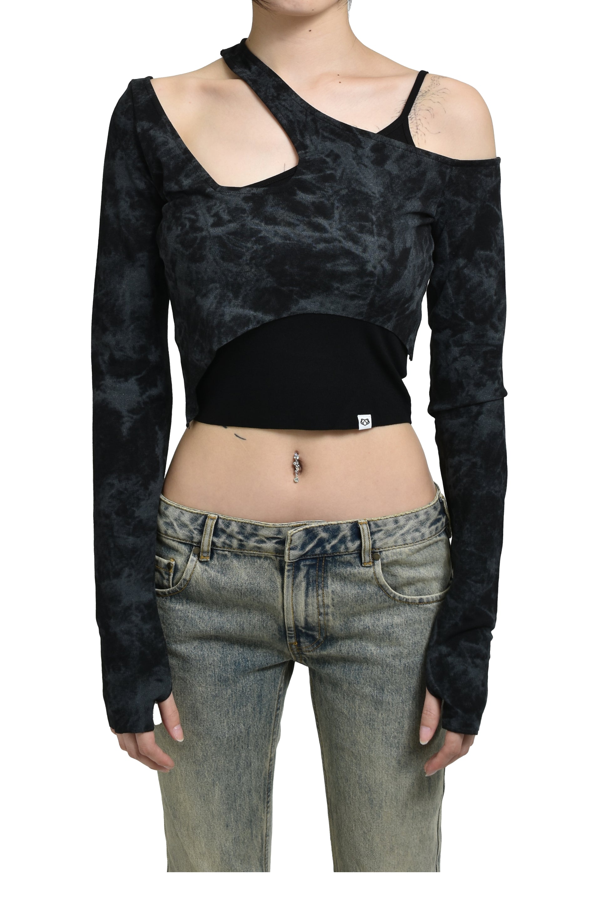 VIVAMUS OFF SHOULDER CUTSEWN / BLK