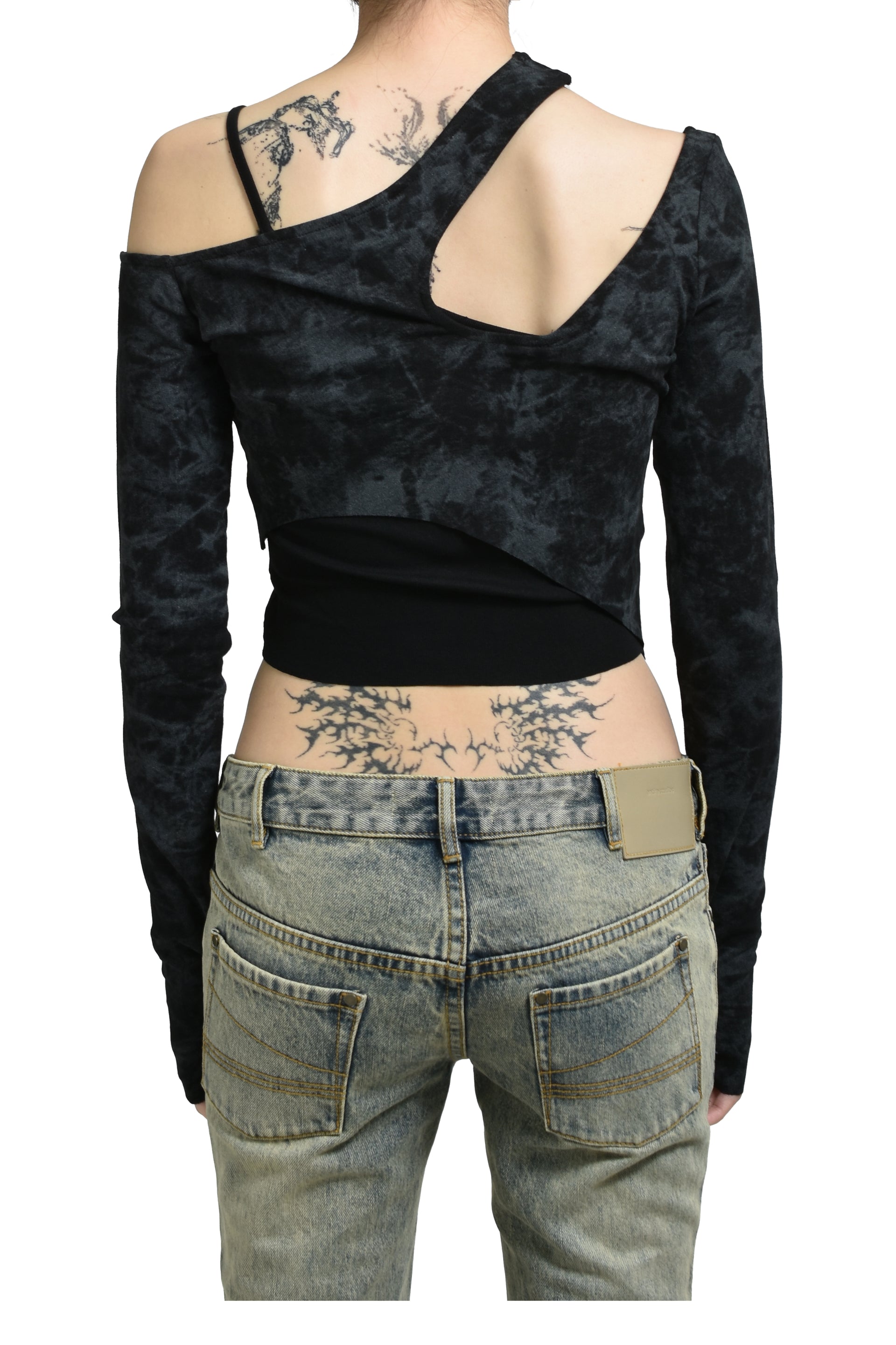 VIVAMUS OFF SHOULDER CUTSEWN / BLK