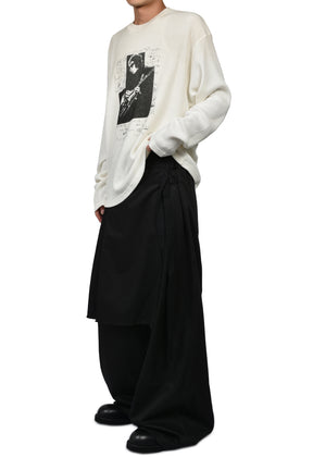 EMIL RELAX FIT BOXY T-SHIRT WITH "THE NIGHT WHISPERS" PRINT / WHT