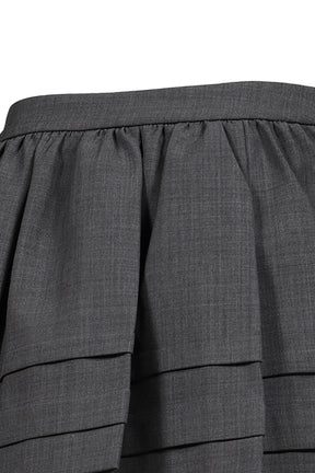 TUCK DETAIL PLEATED SKIRT / GRY