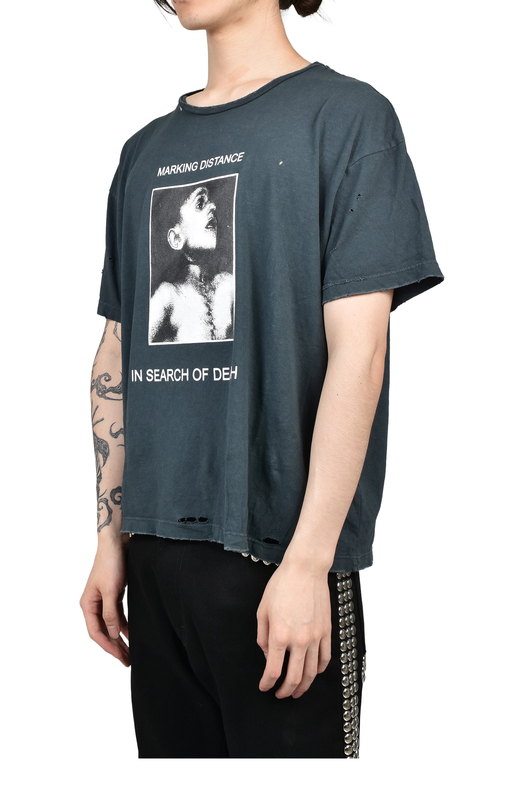 DISTRESSED ATRAX TEE / ASH BLK