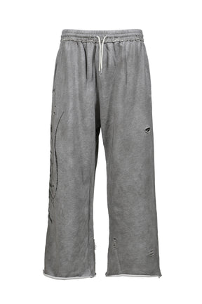 DISTRESSED SCRIPT SWEATPANT / GRY