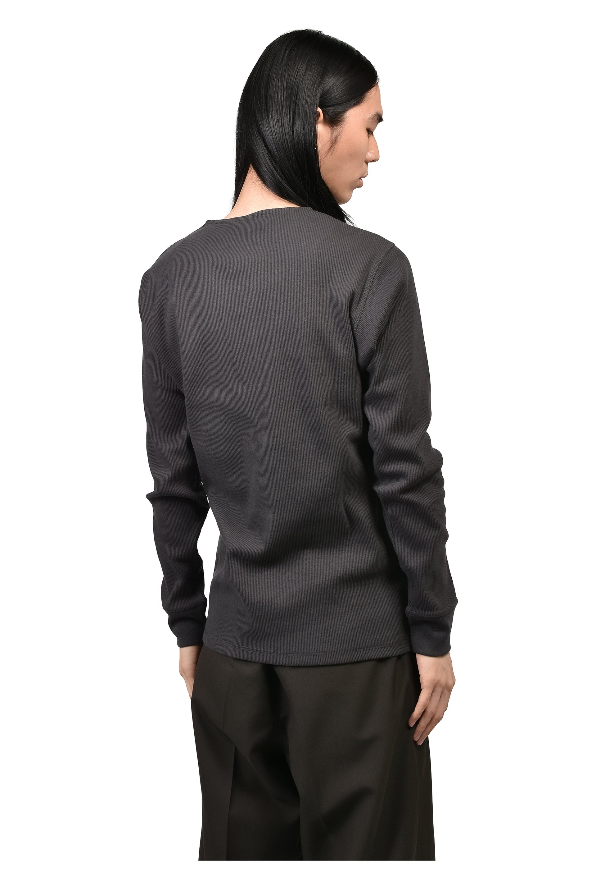 LONG SLEEVE HENLEY / BASALT