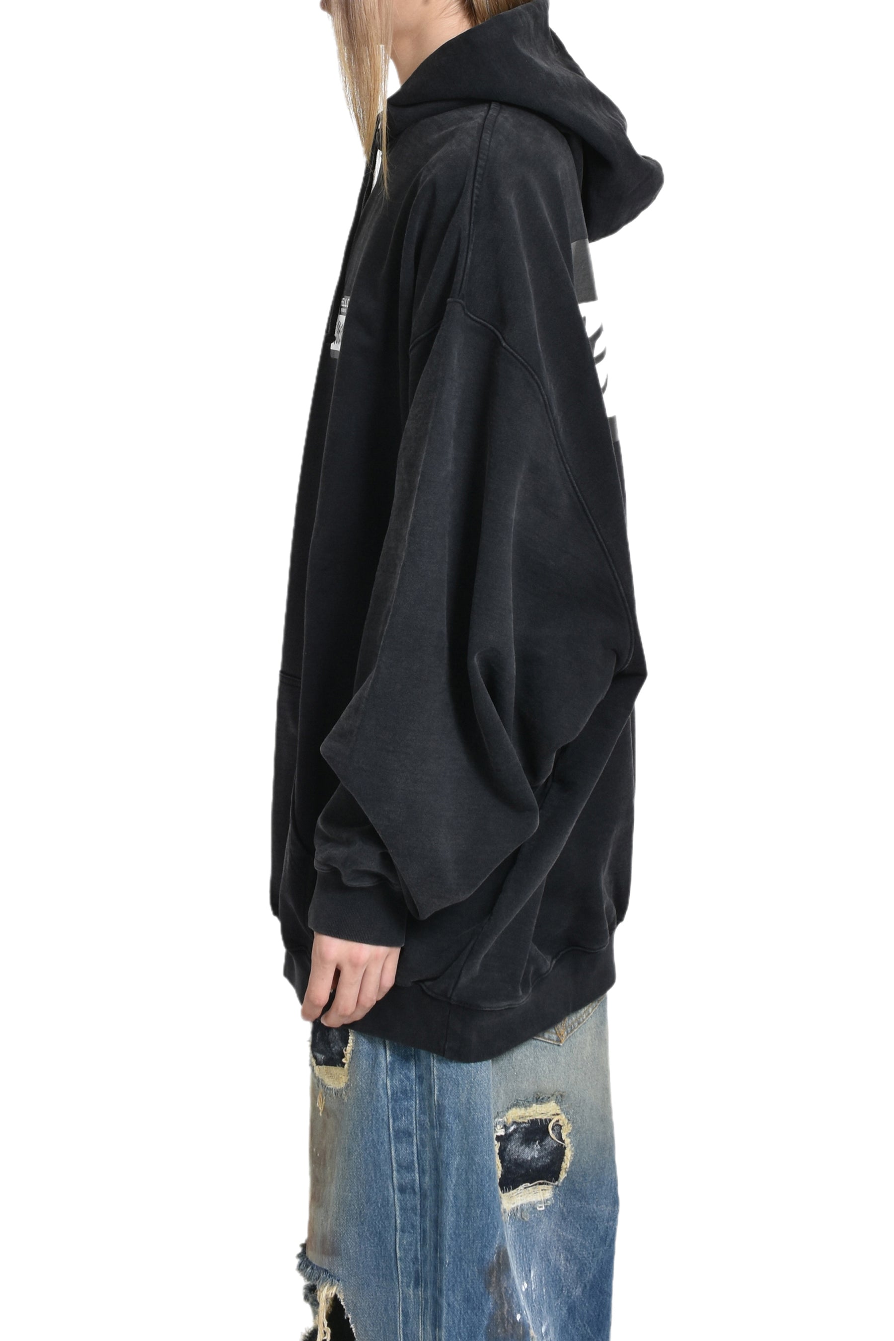 HELLO MY NAME IS VETEMENTS HOODIE / BLK