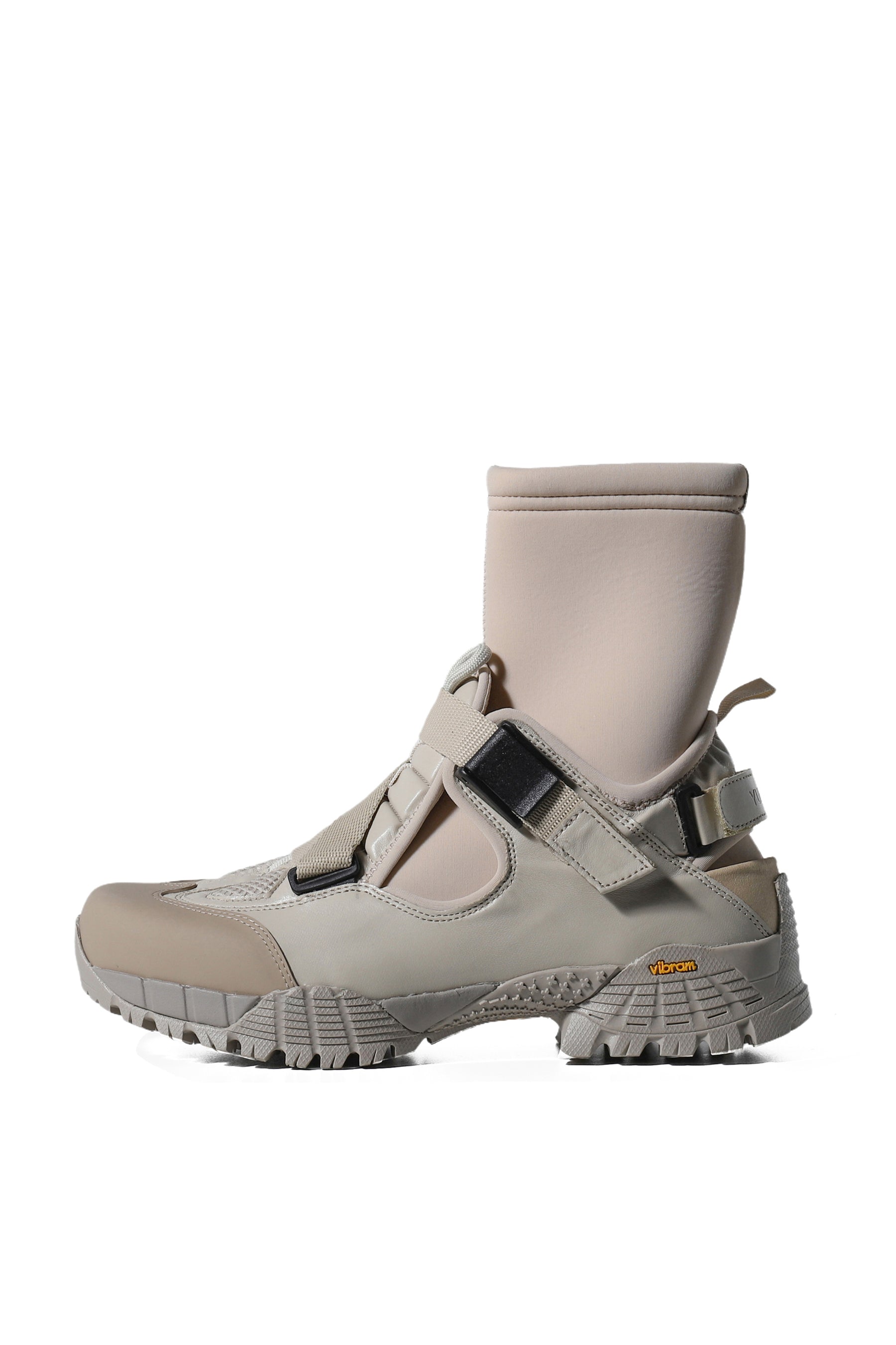 CLOUD WALKER / BEIGE VEGAN LEATHER