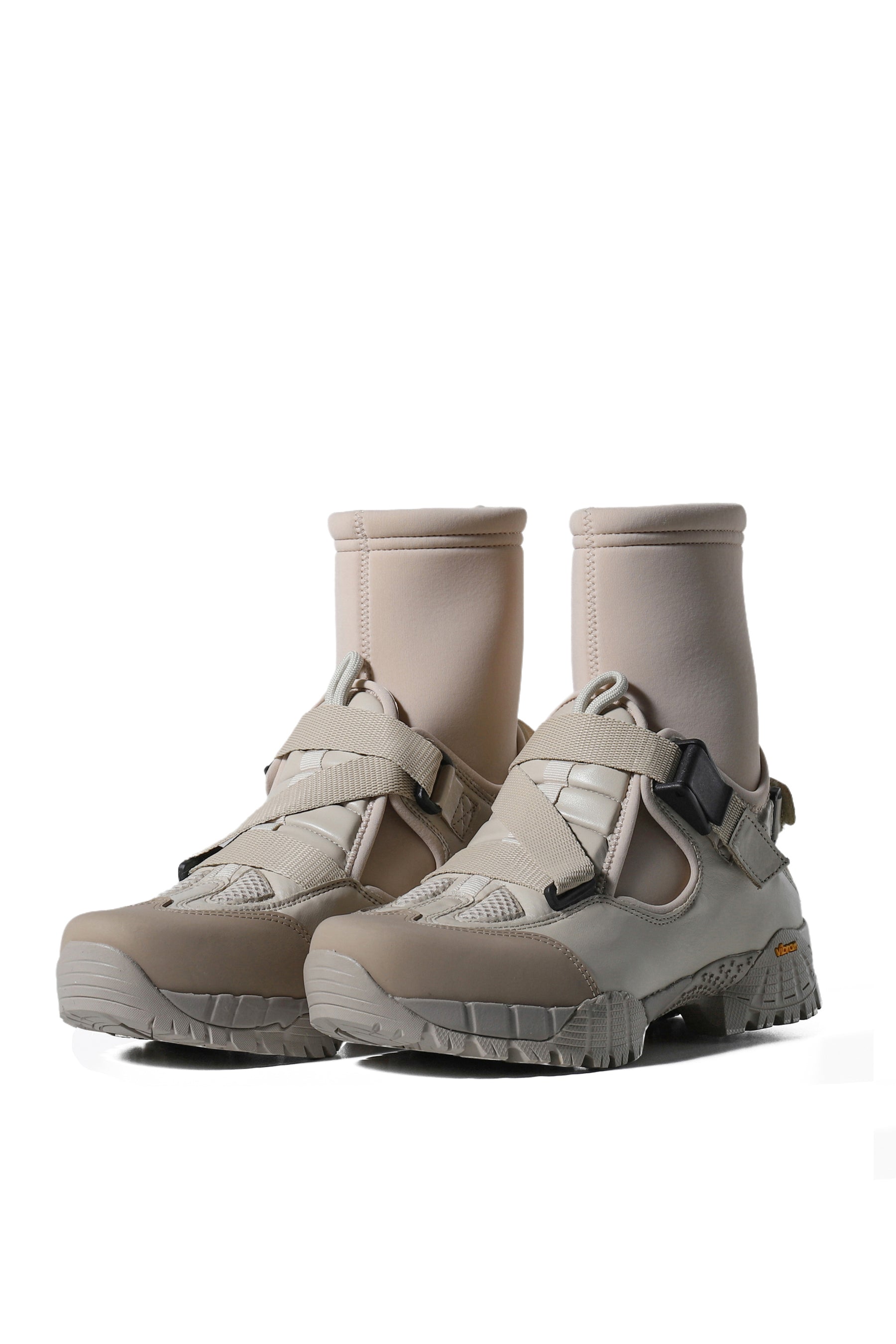 CLOUD WALKER / BEIGE VEGAN LEATHER