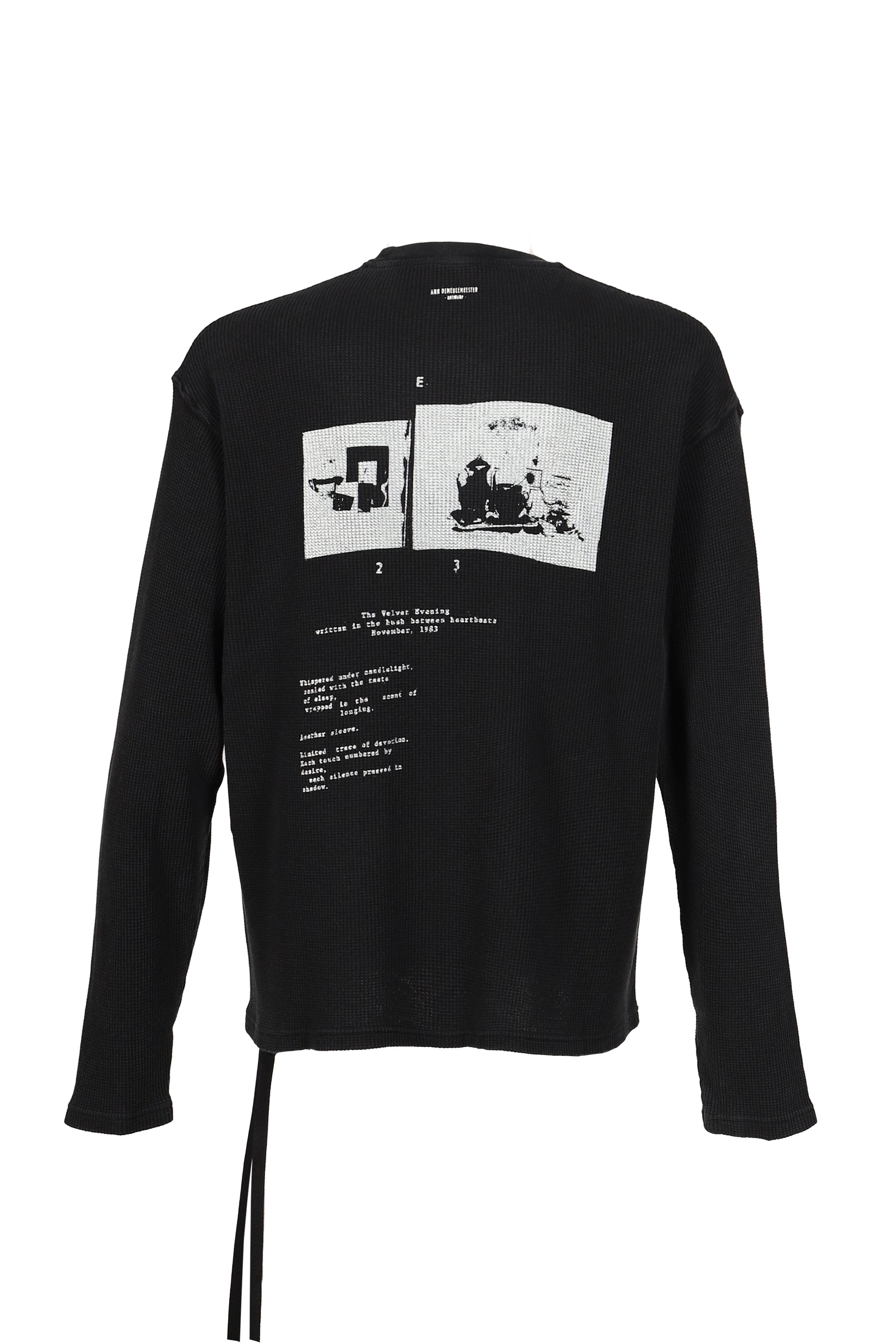 EMIL RELAX FIT BOXY T-SHIRT WITH "THE VELVET EVENING" PRINT / BLK