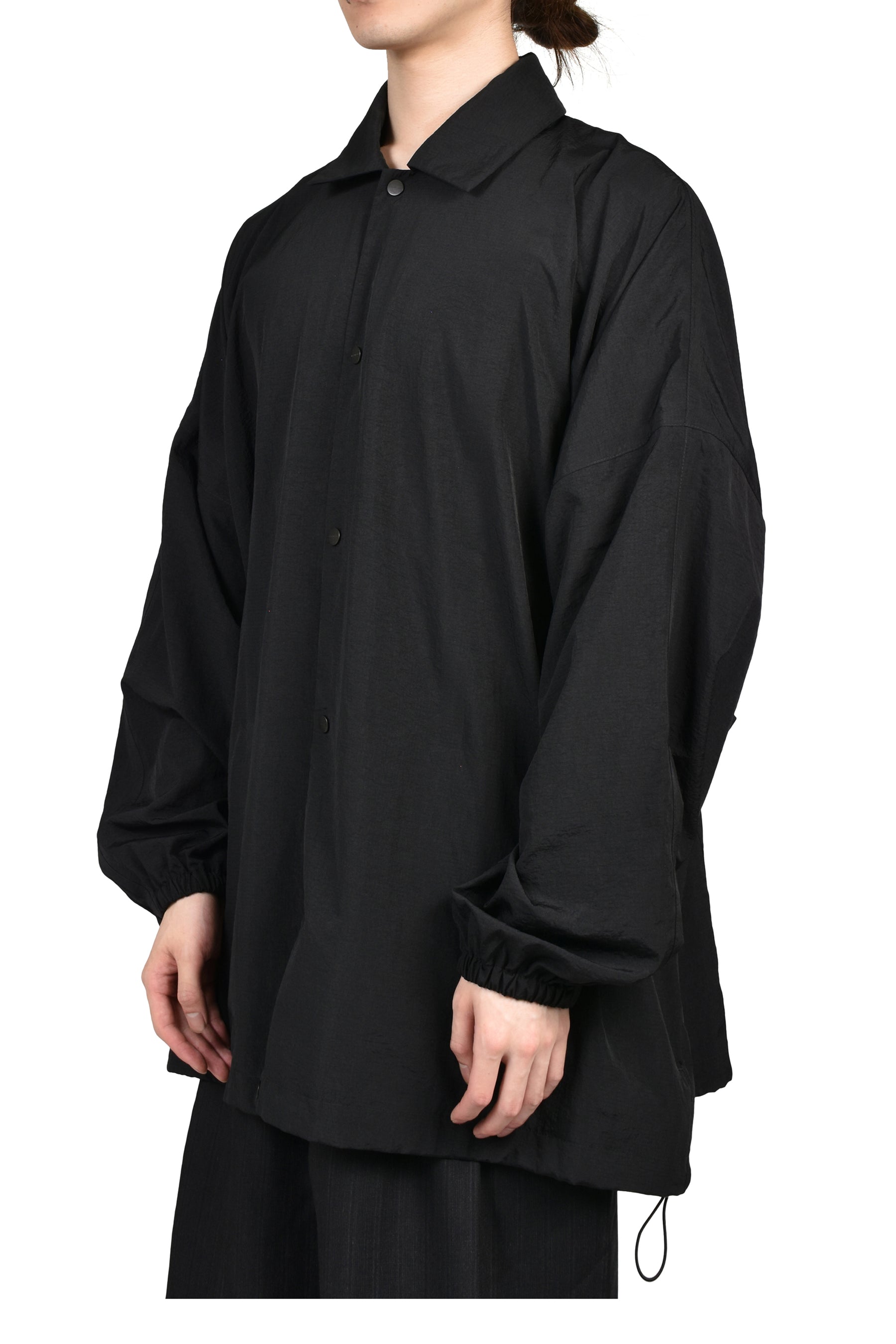 TECH WINDBREAKER / BLK
