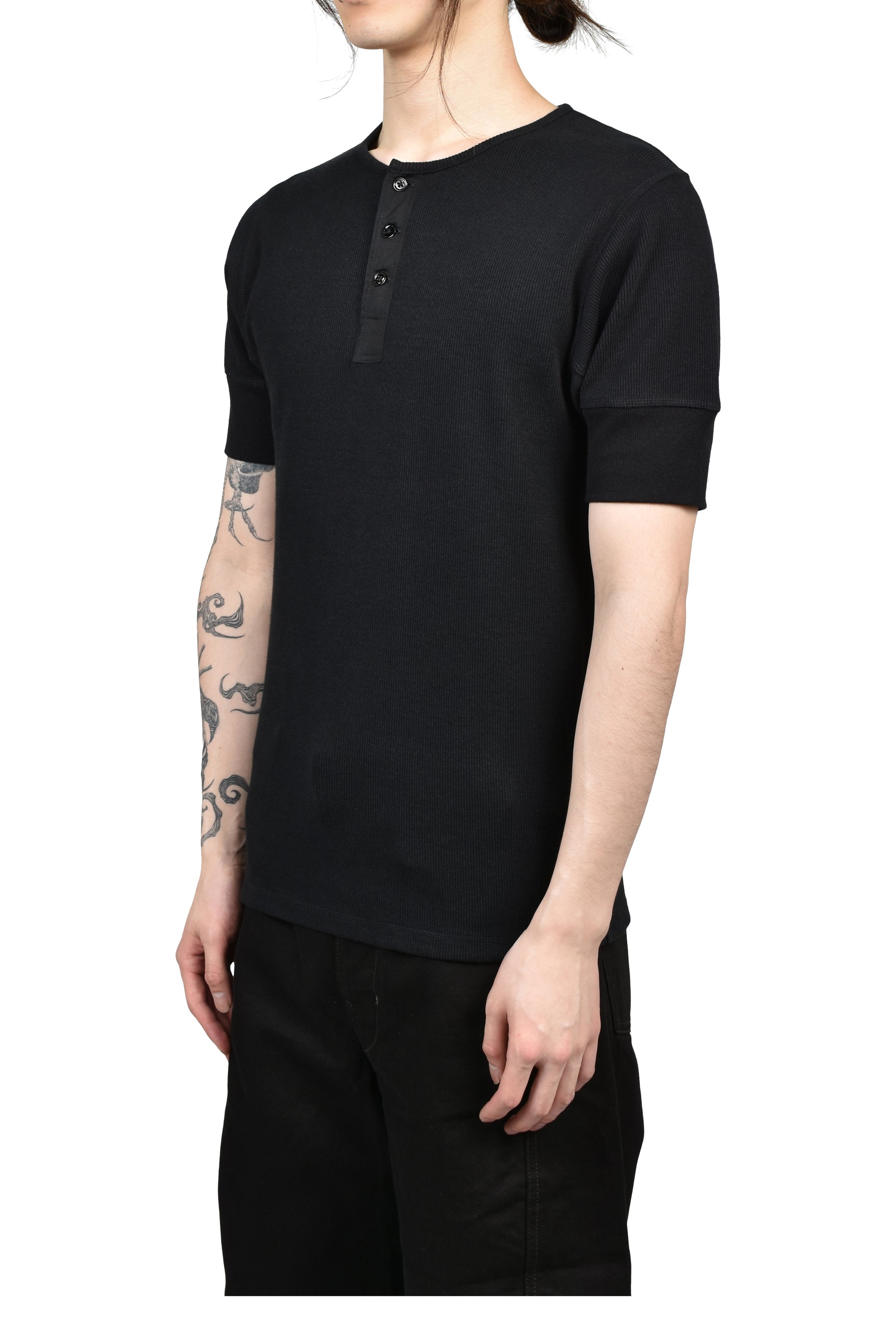 RIB HENLEY TOP / BLK