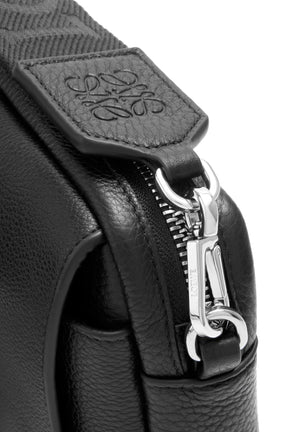 PEBBLE MESSENGER SMALL / BLK