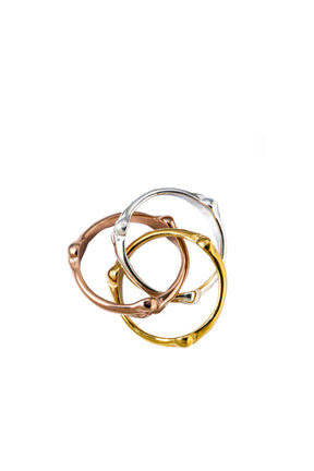 BONE SHAPED TRINITY RING / SIL