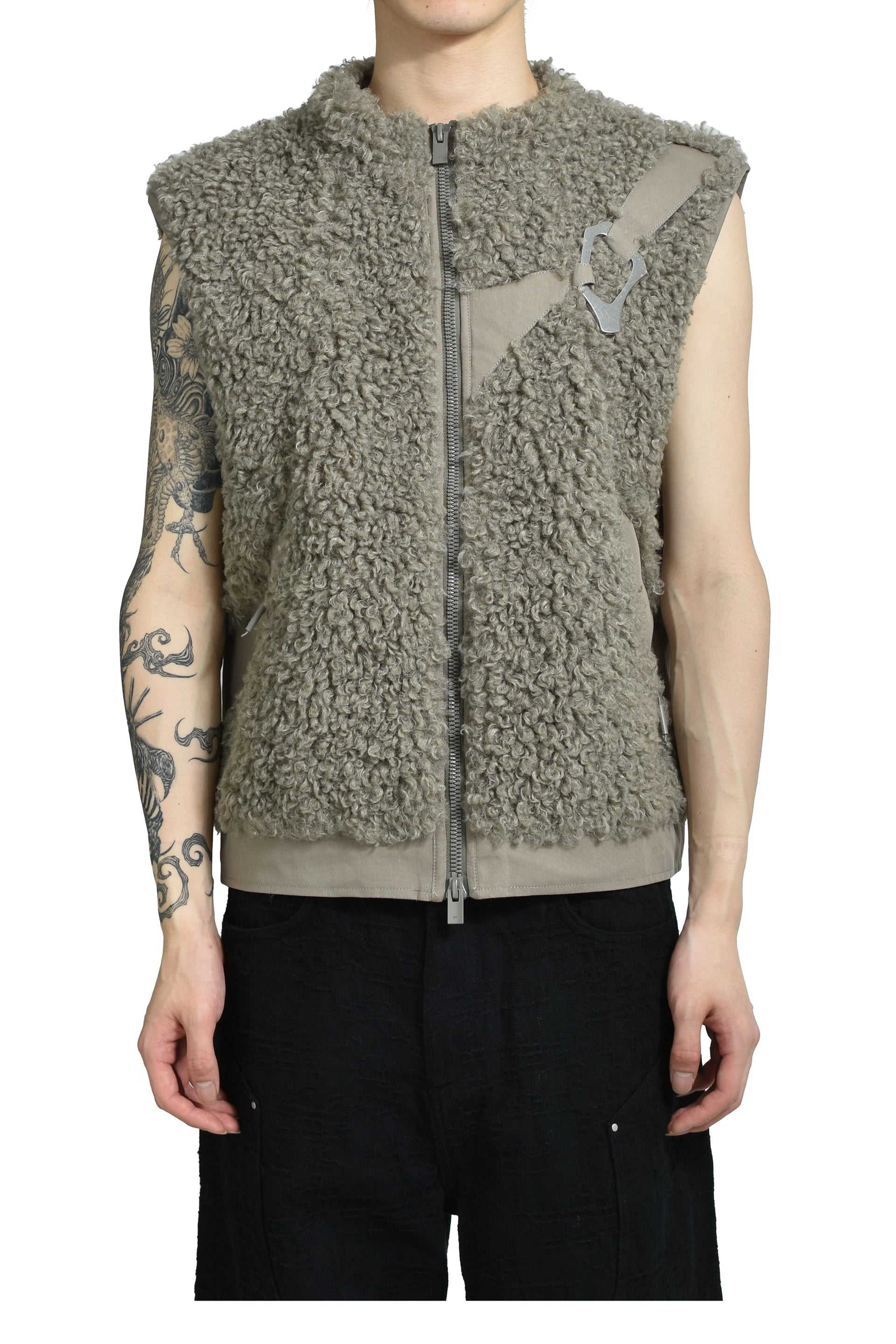CHIAROSCURO VEST / DARK STONE