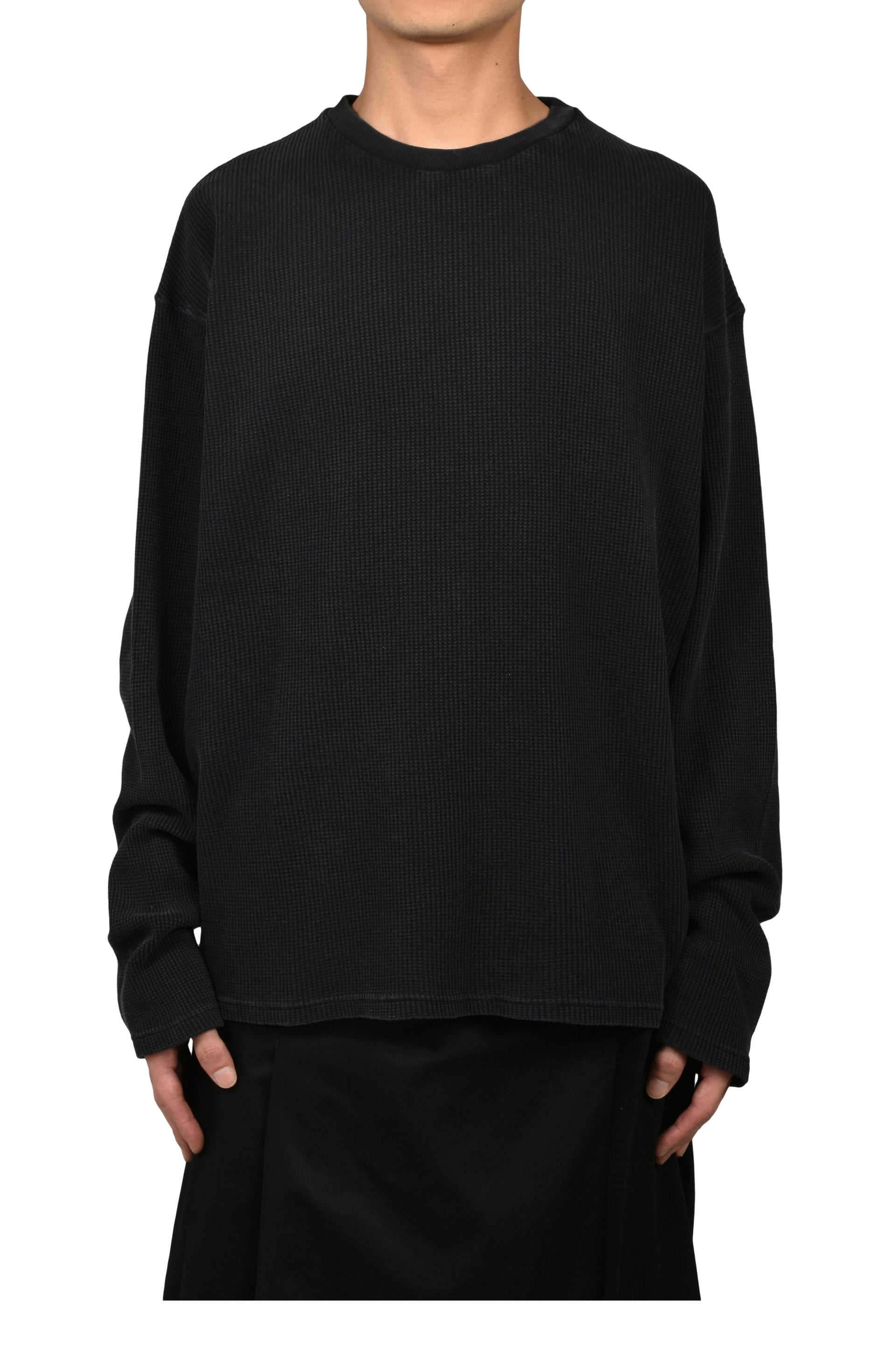 EMIL RELAX FIT BOXY T-SHIRT WITH "THE VELVET EVENING" PRINT / BLK