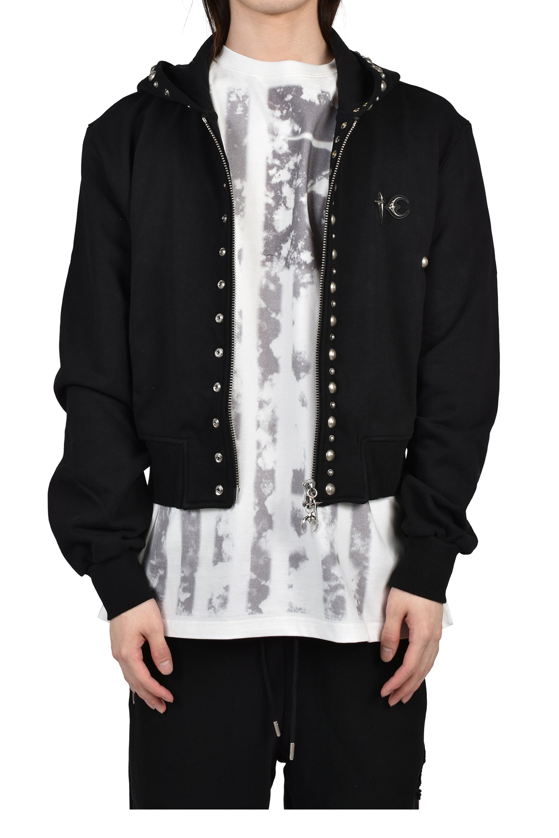 TC STUDDED LINE CROPPED ZIP-UP HOODIE / BLK