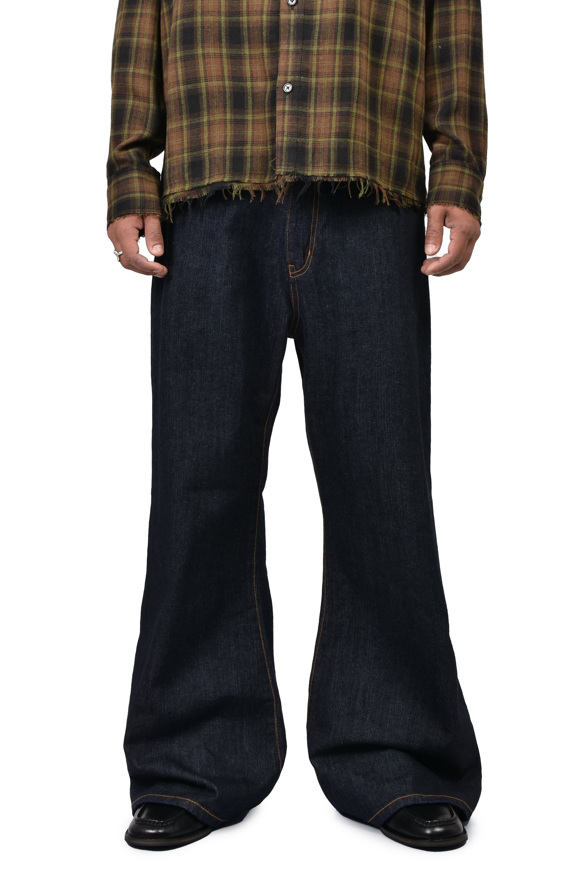 SAUNTER CUT RAW JEANS / RAW IND