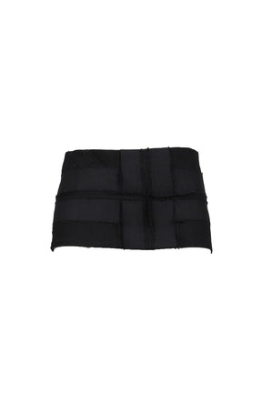 CROSSDA LINE SKIRT / BLK