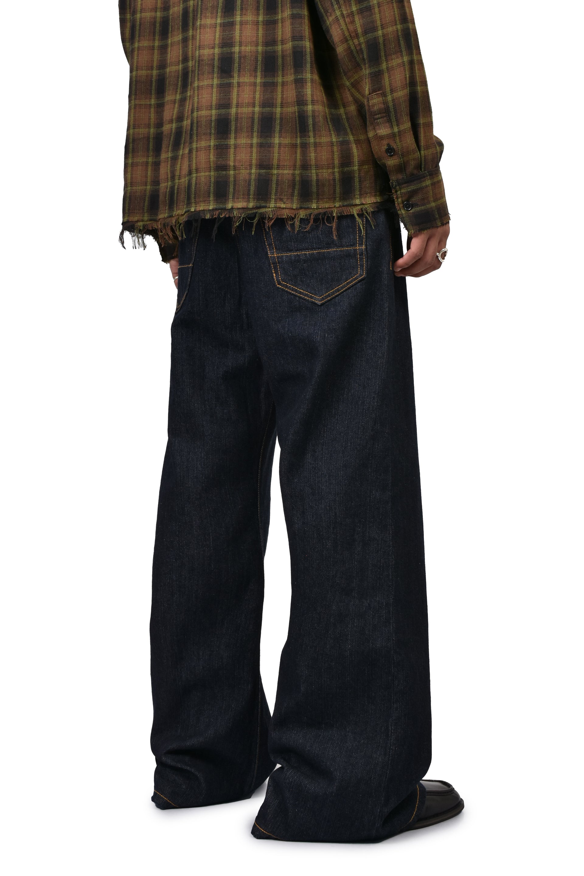 SAUNTER CUT RAW JEANS / RAW IND