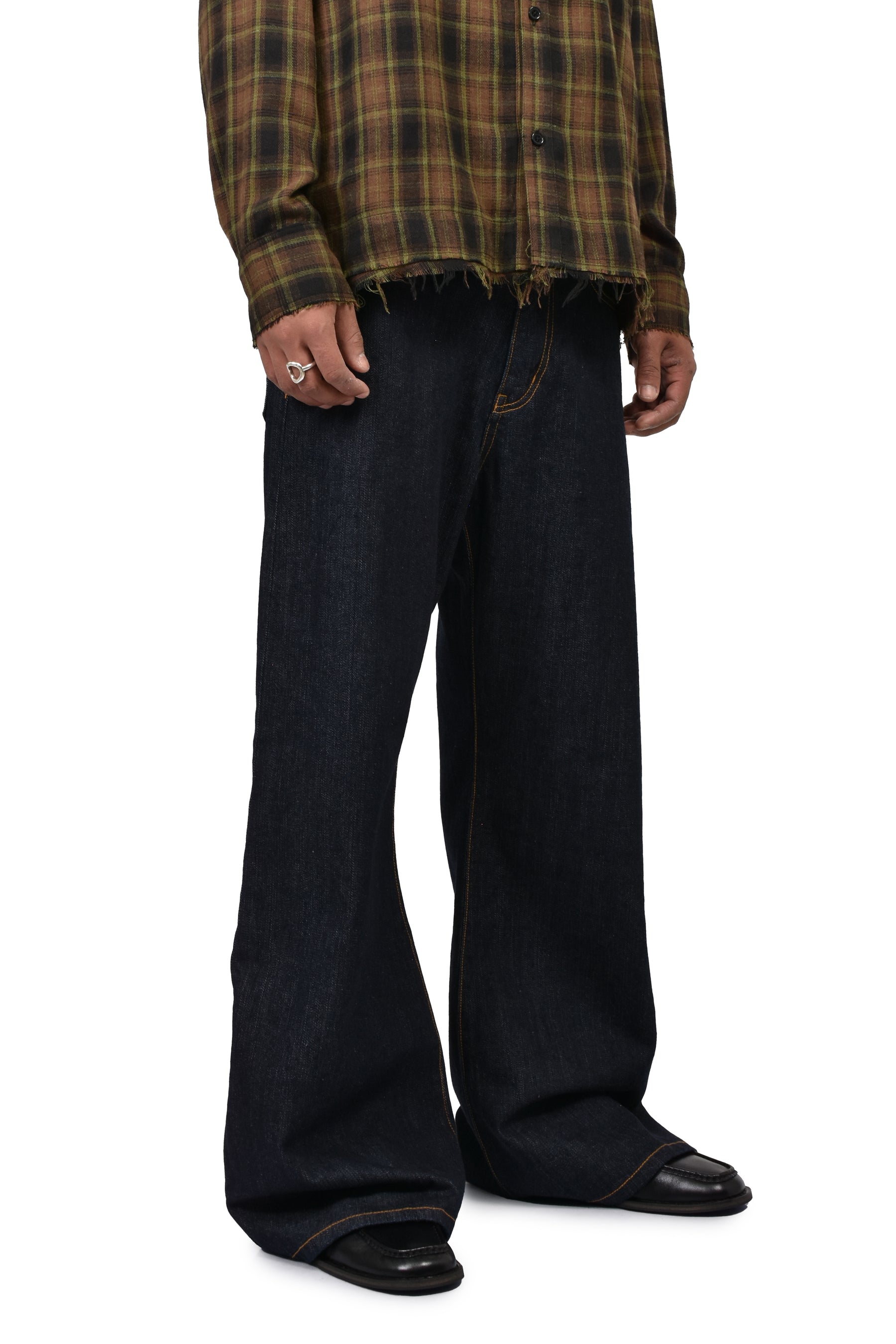 SAUNTER CUT RAW JEANS / RAW IND