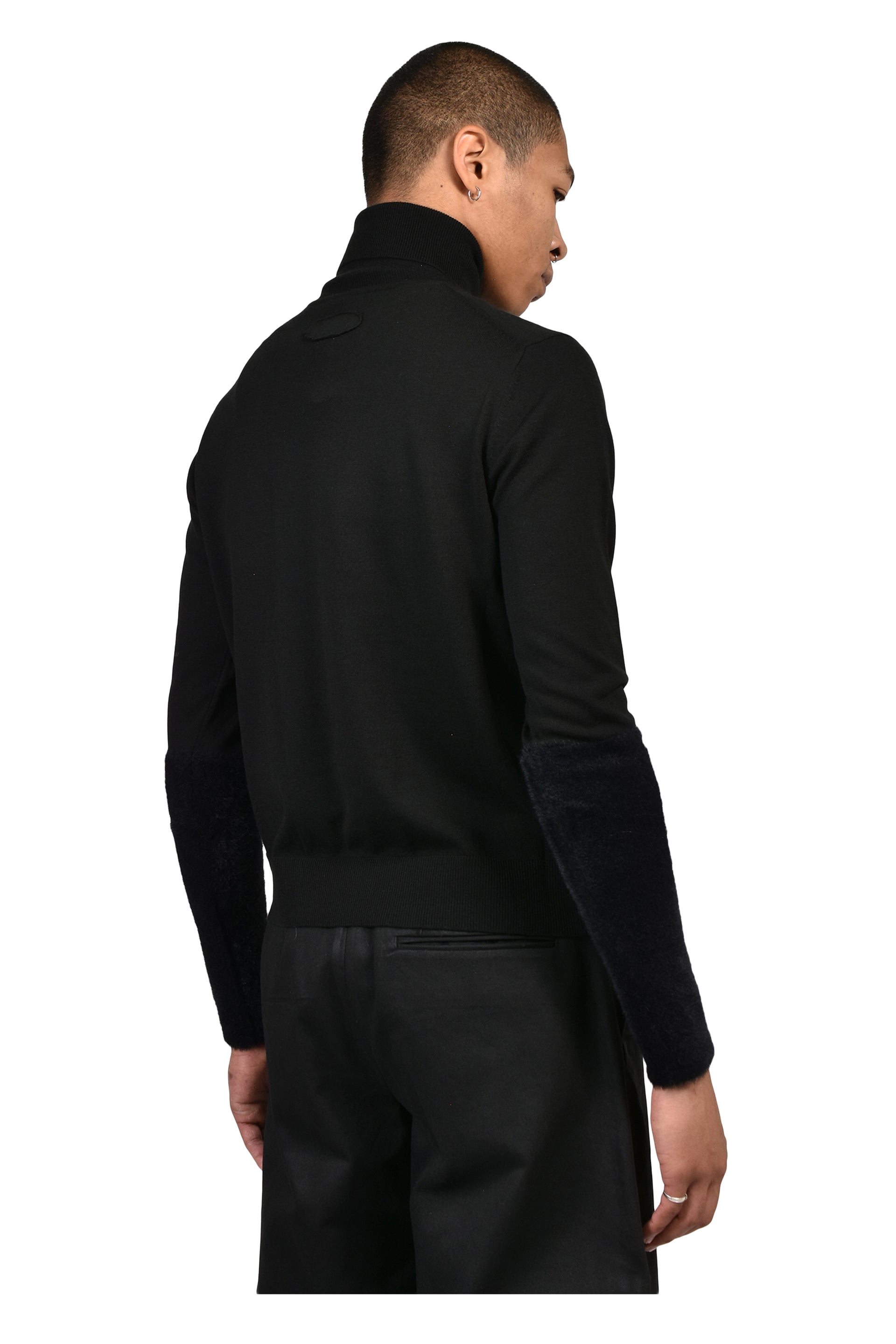 FAR SLEEVE TURTLENECK KNIT / BLK