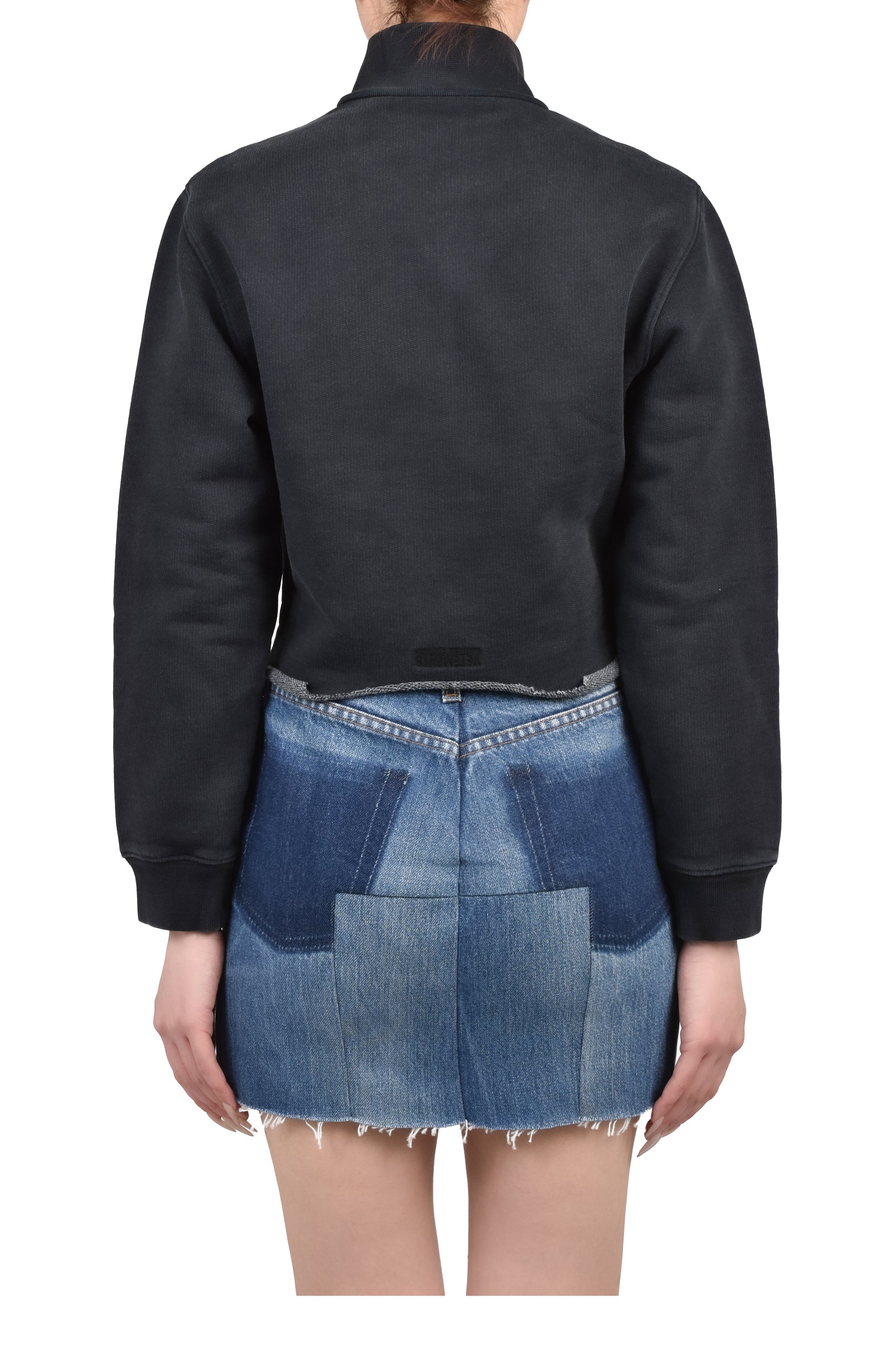 UPSIDE-DOWN LOGO ZIP-UP HOODIE / BLK