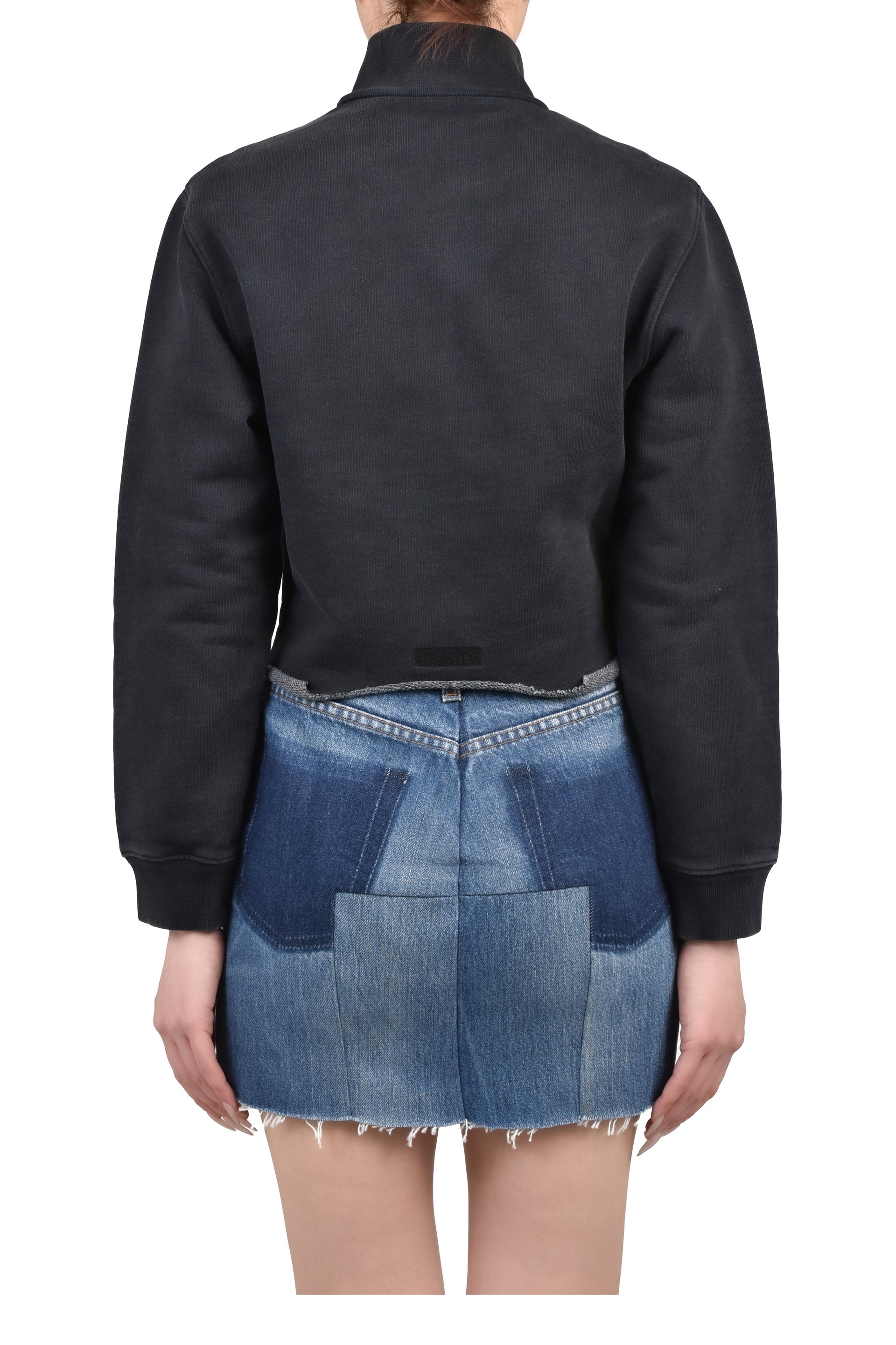 UPSIDE-DOWN LOGO ZIP-UP HOODIE / BLK