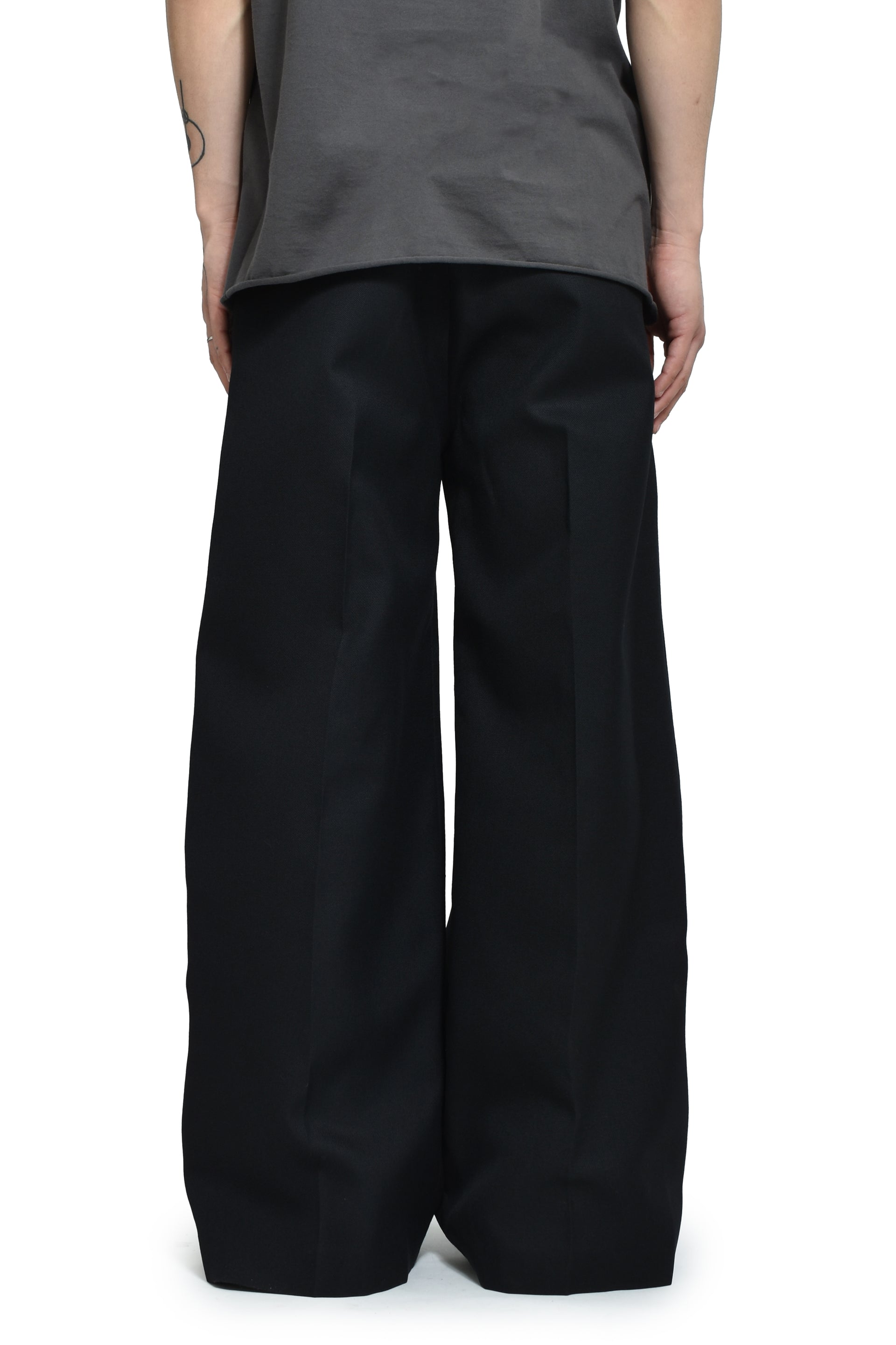 CITIES' CLUB WIDECUT / BLK