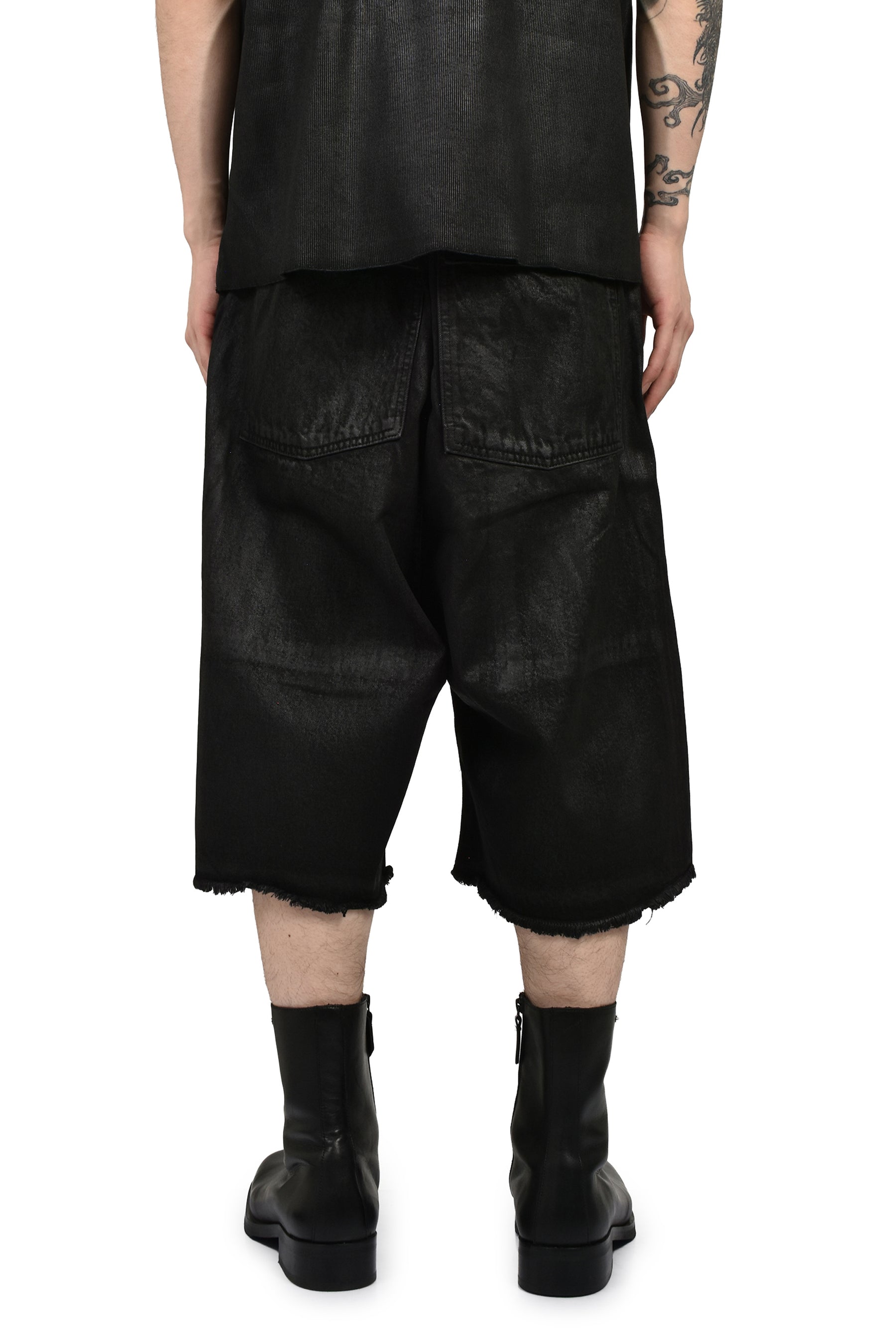 WAXED FATIGUE SHORTS / BLK