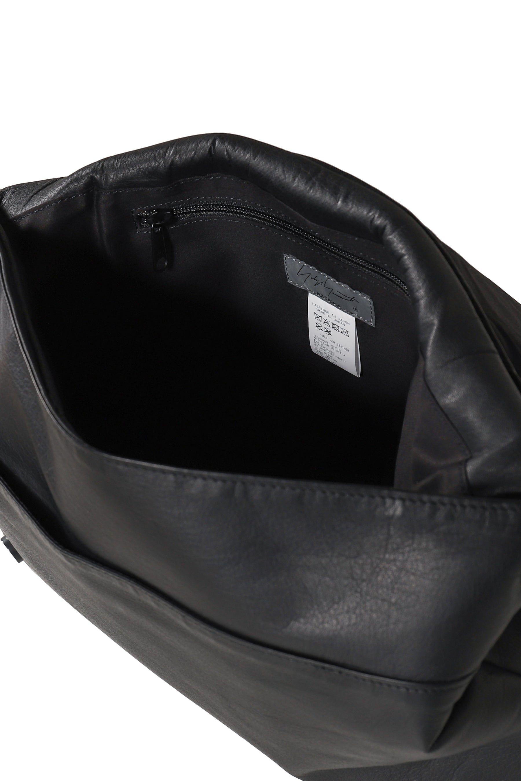 YY-A25-0000-544 / BLK