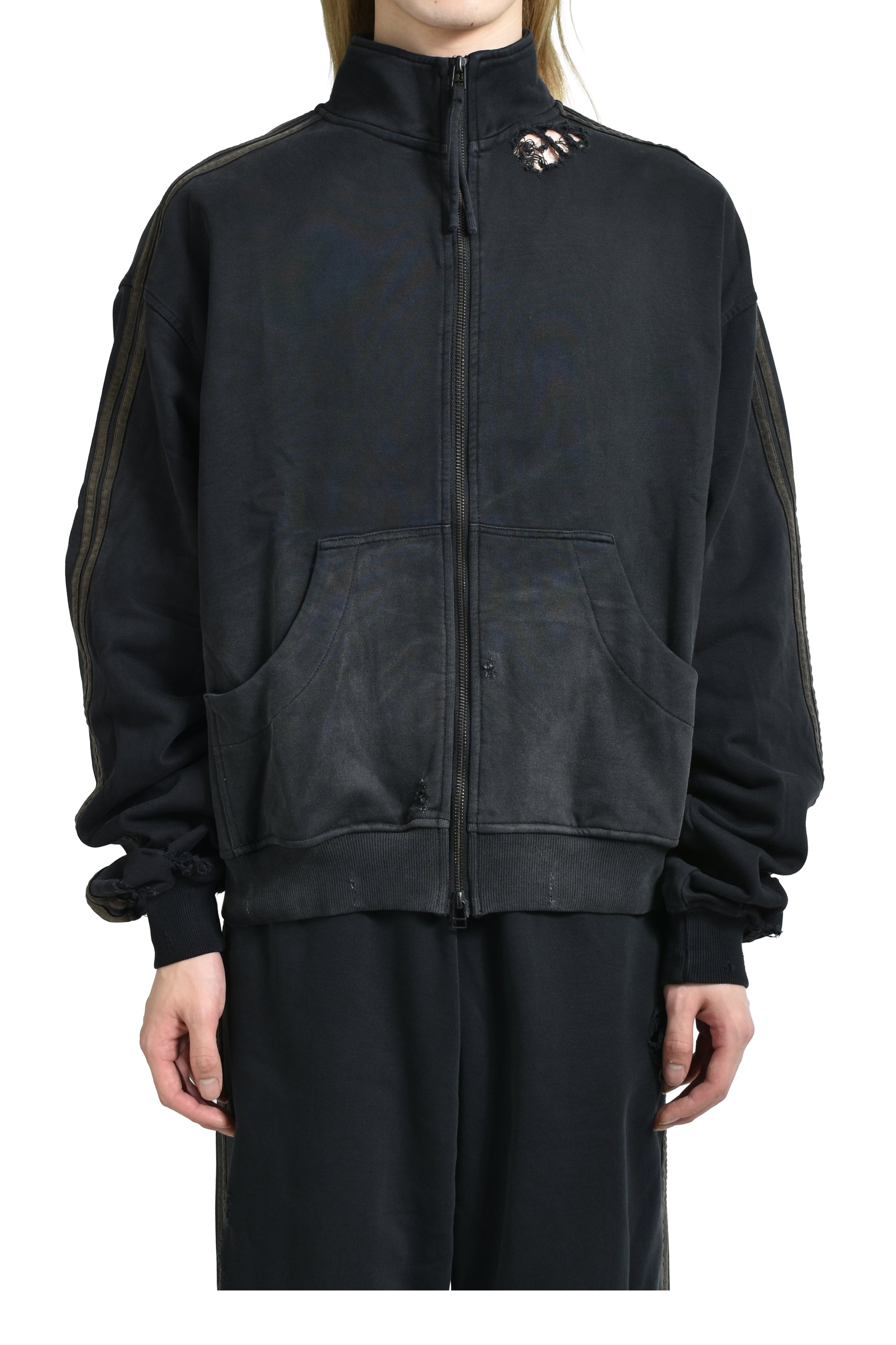 ONIZUKA TRACK JACKET / BLK