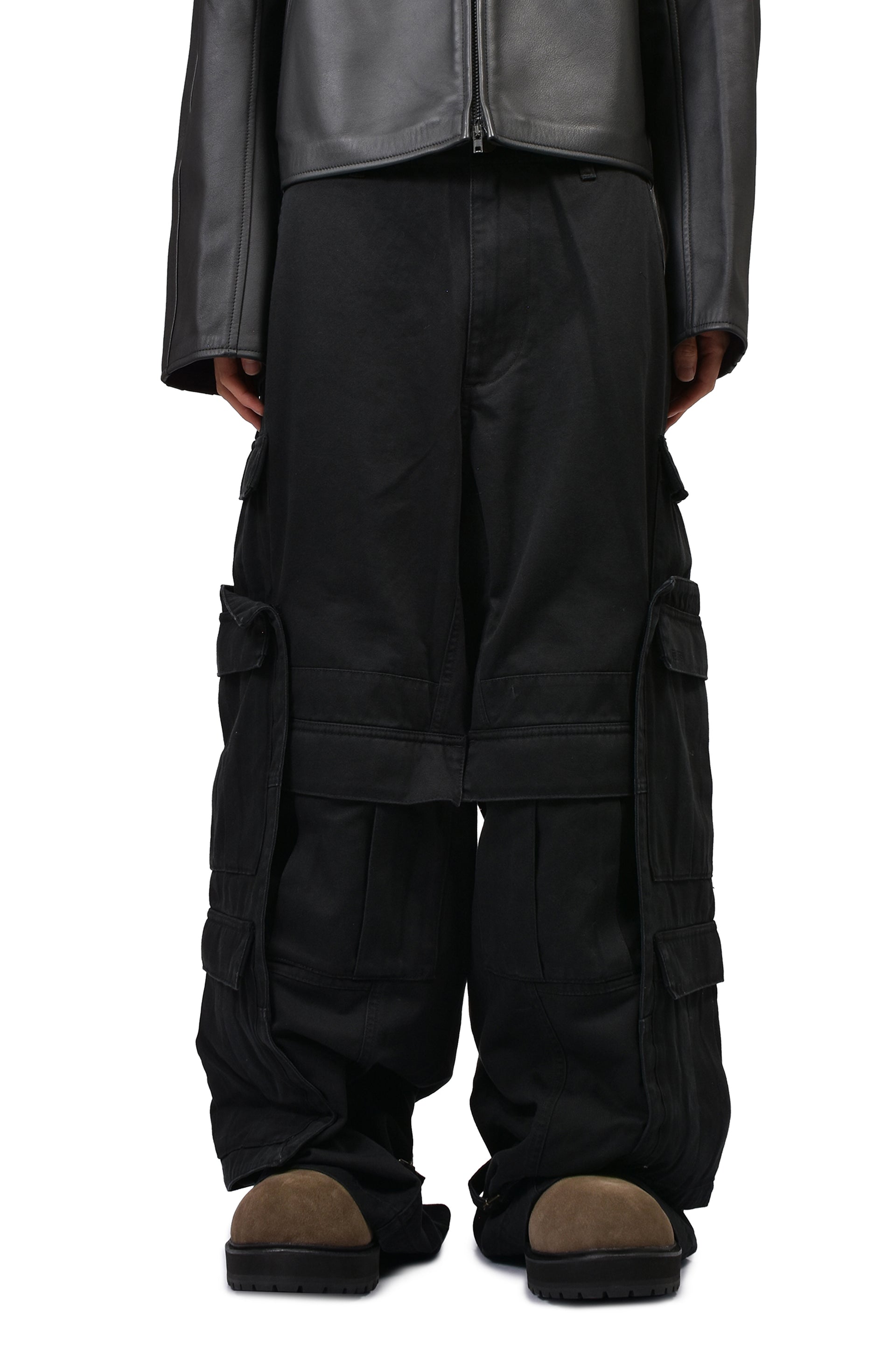 MERGED CARGO PANTS / BLK