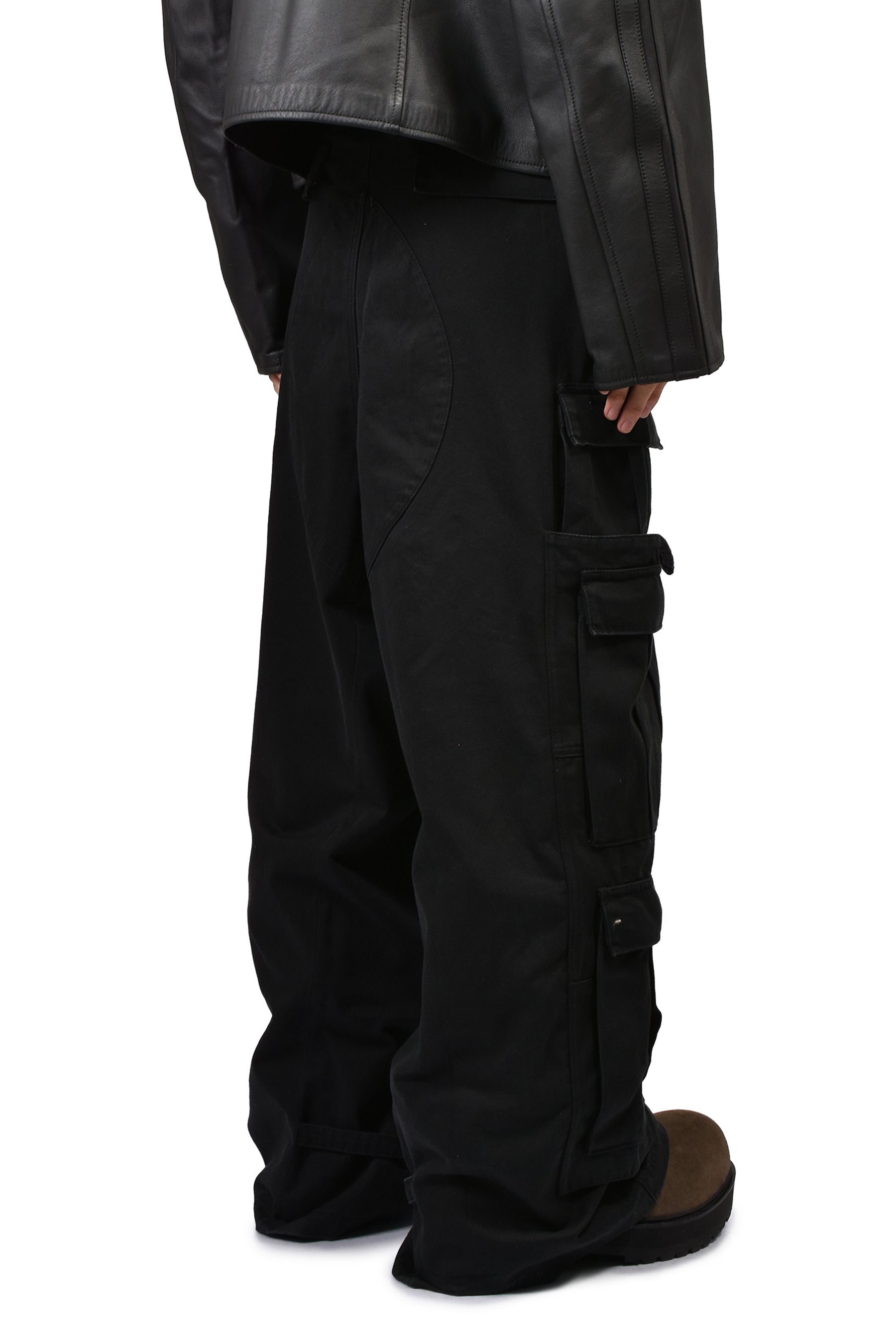 MERGED CARGO PANTS / BLK