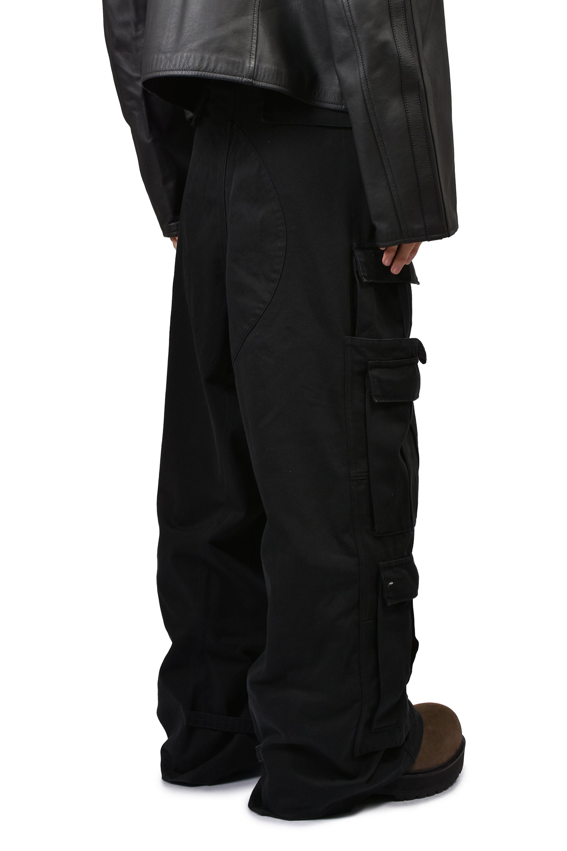 MERGED CARGO PANTS / BLK