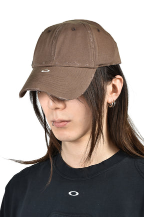 NANO LOGO STUDDED CAP / BRW